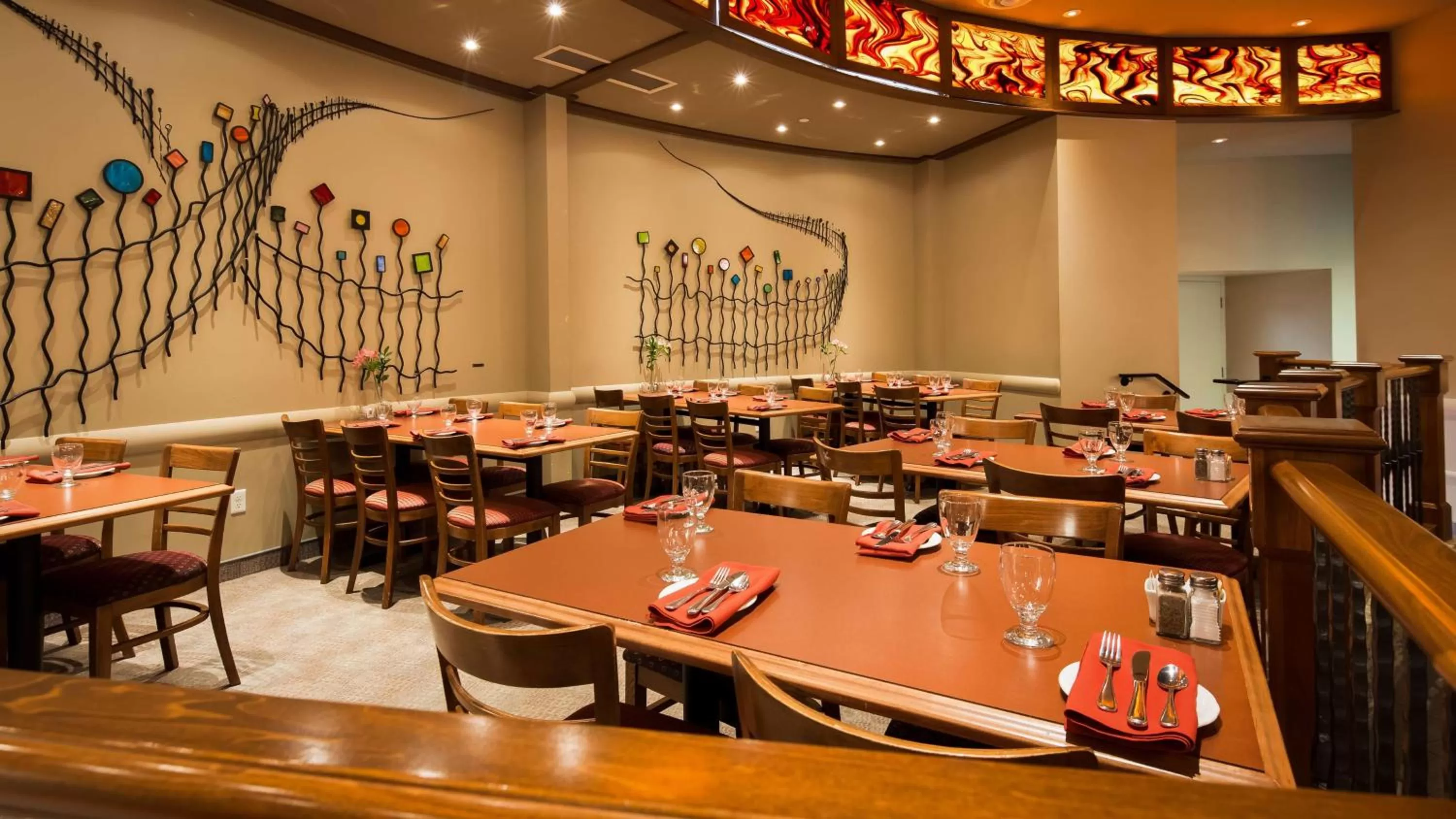 Restaurant/places to eat in Best Western Plus Lamplighter Inn & Conference Centre