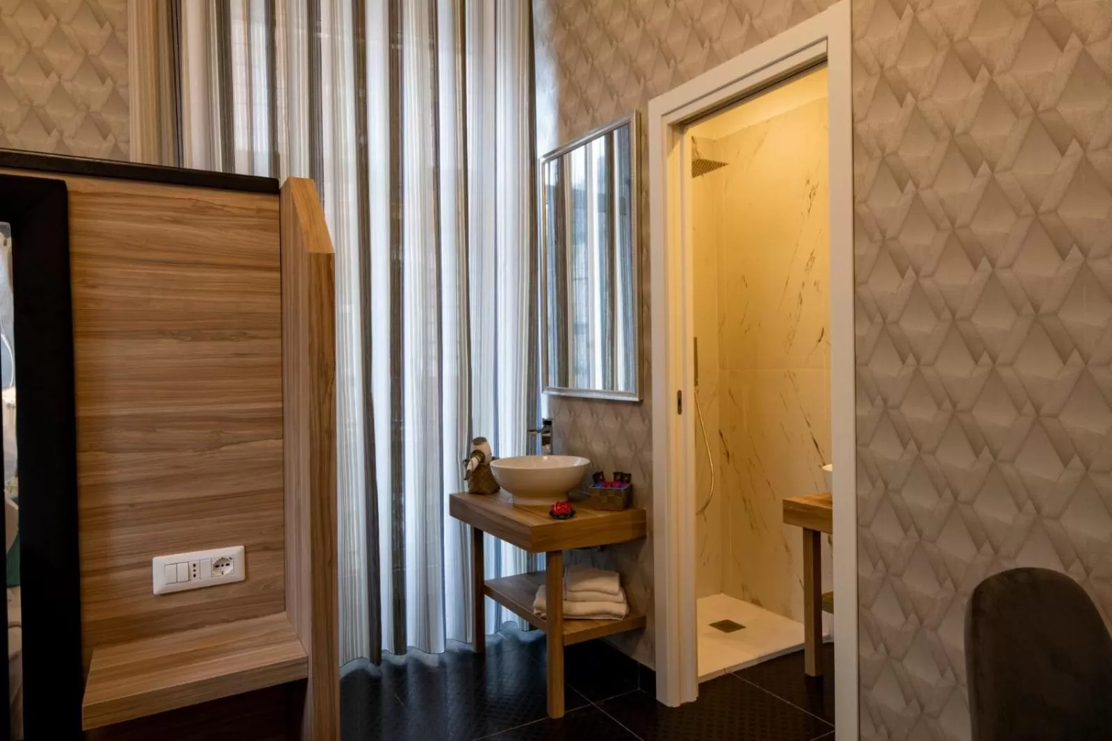 TV/Entertainment Center in Luna Luxury Bed and Breakfast