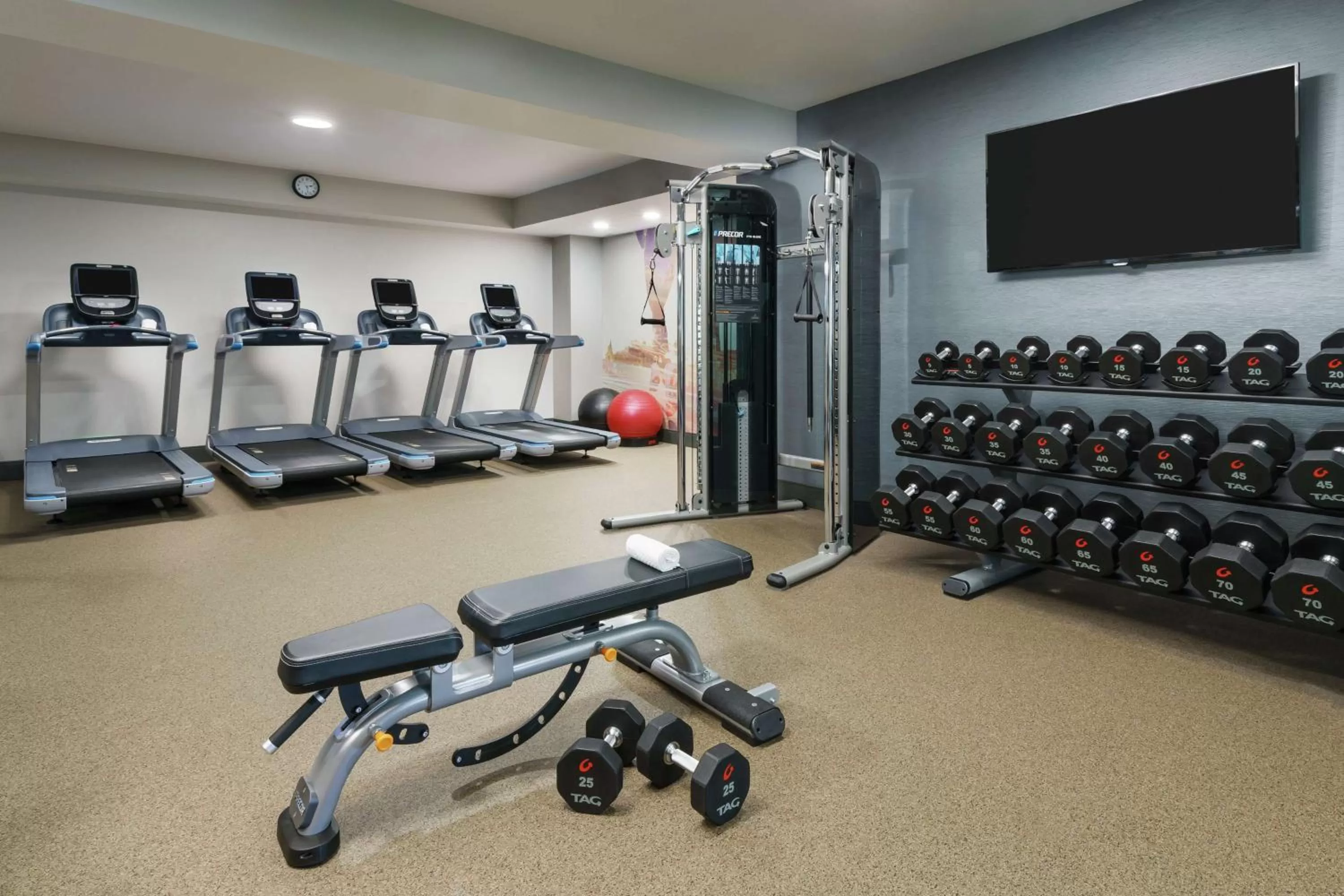 Fitness centre/facilities in DoubleTree by Hilton Orlando Airport Hotel