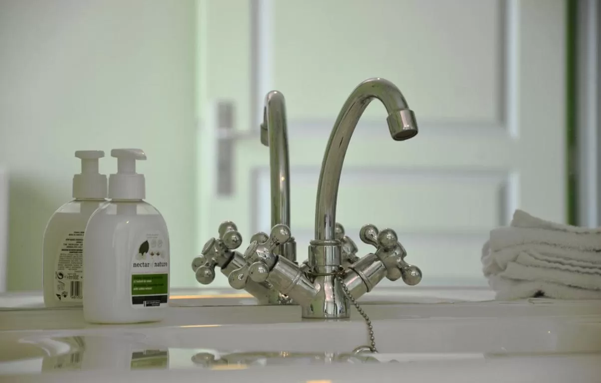 Decorative detail in Avenue de la Gare