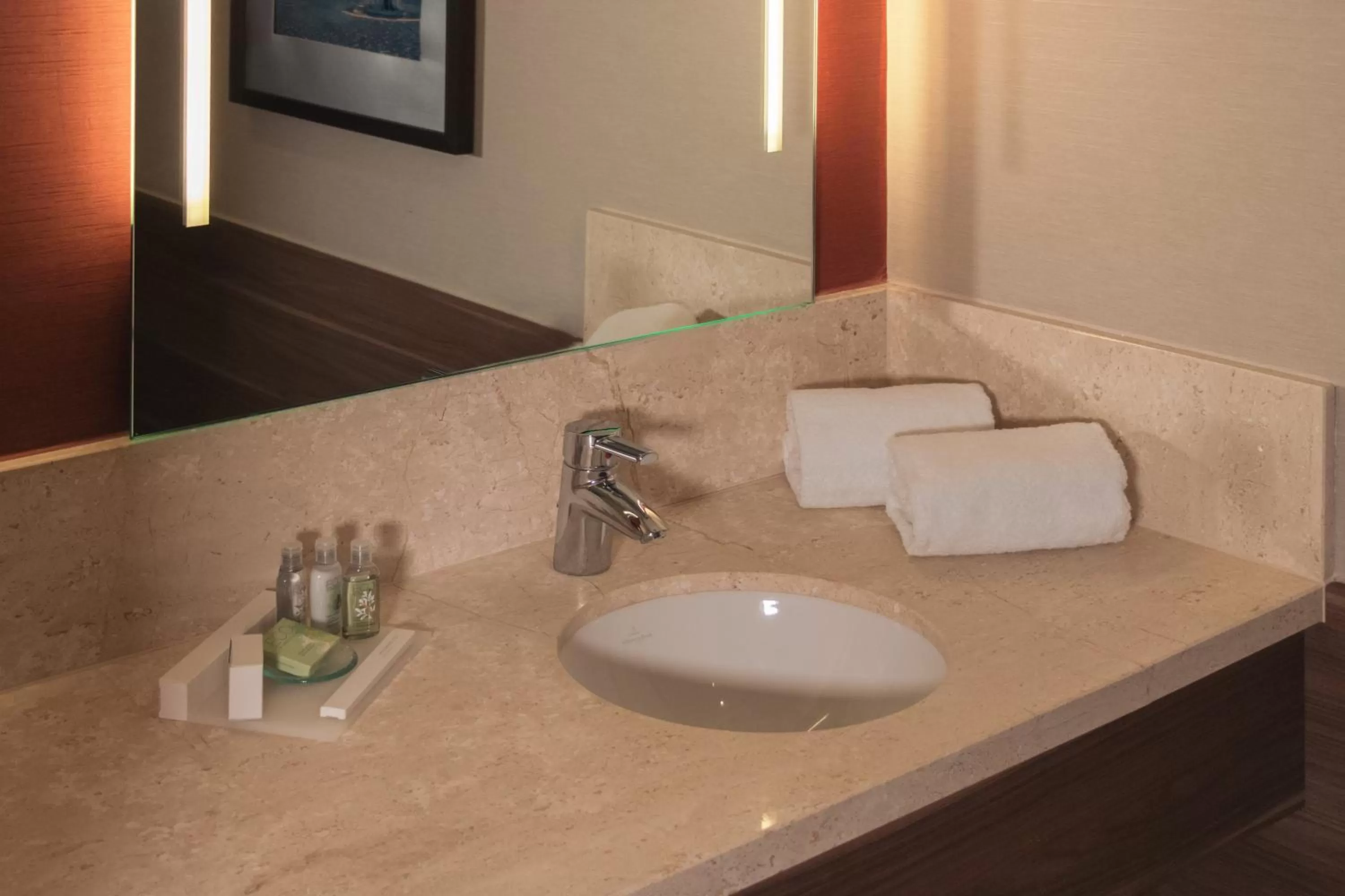 Bathroom in Crowne Plaza Frankfurt Congress Hotel by IHG