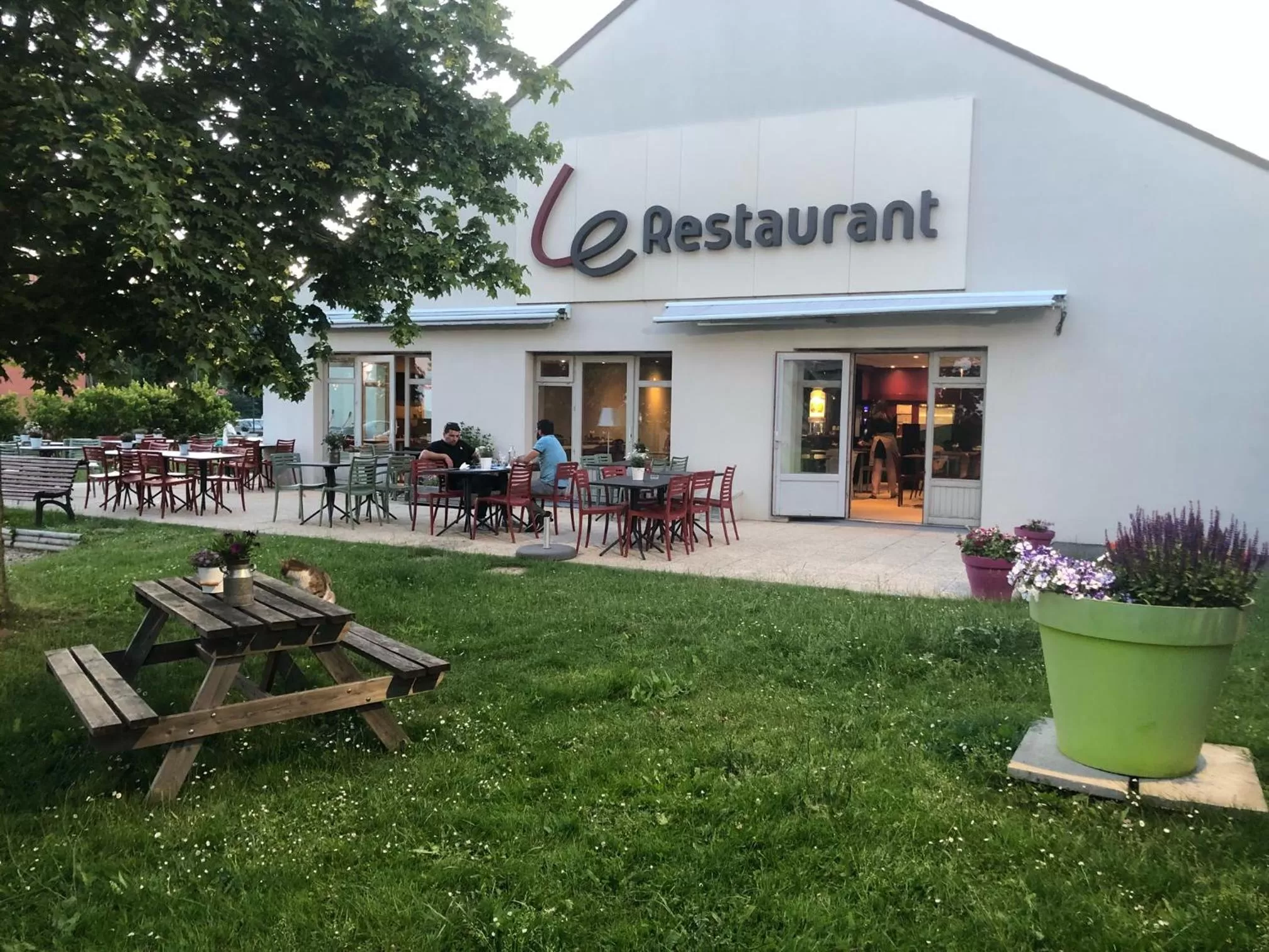 Property building in Campanile Roissy - Saint Witz