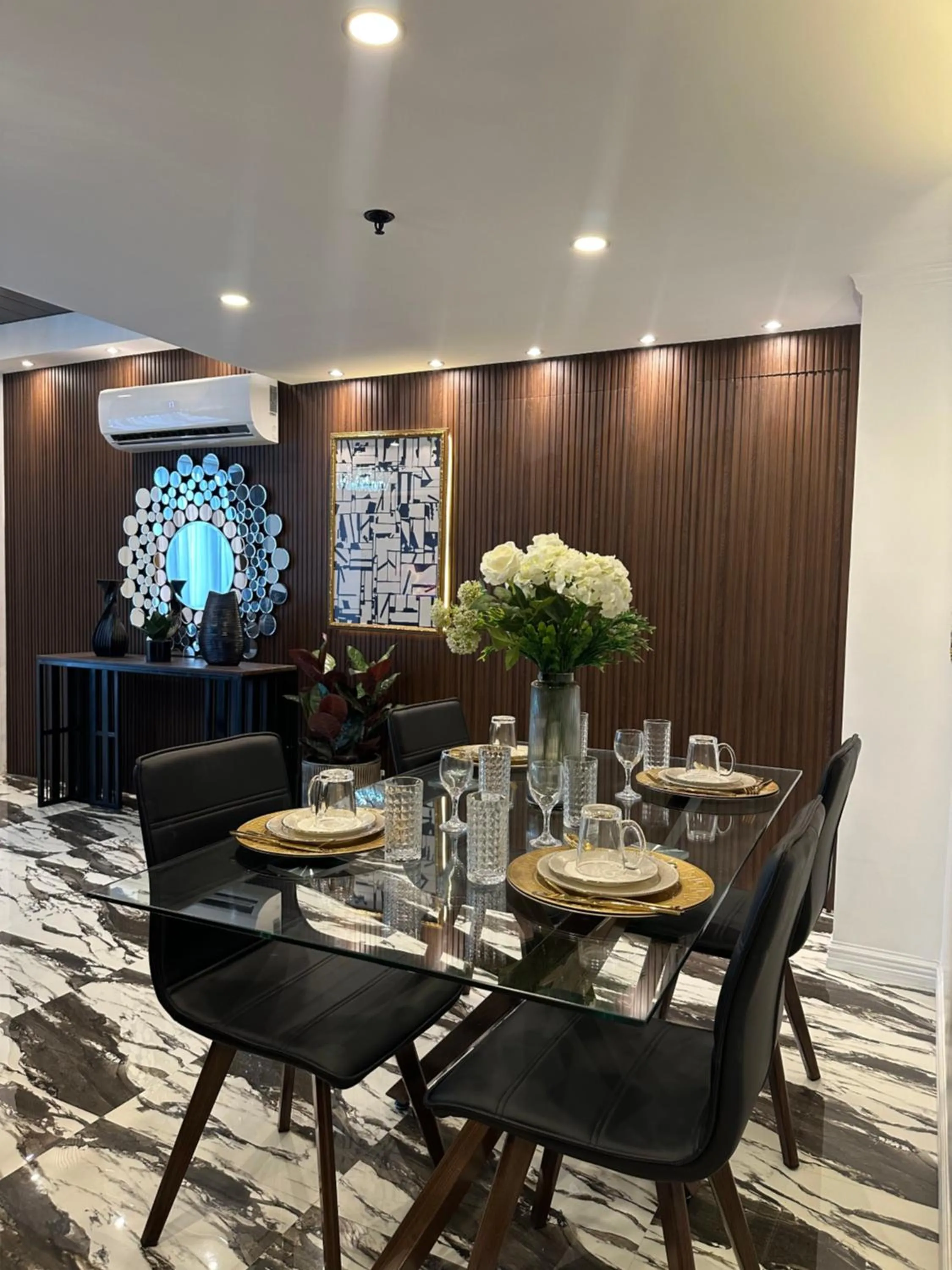 Living room in Mpt Suites