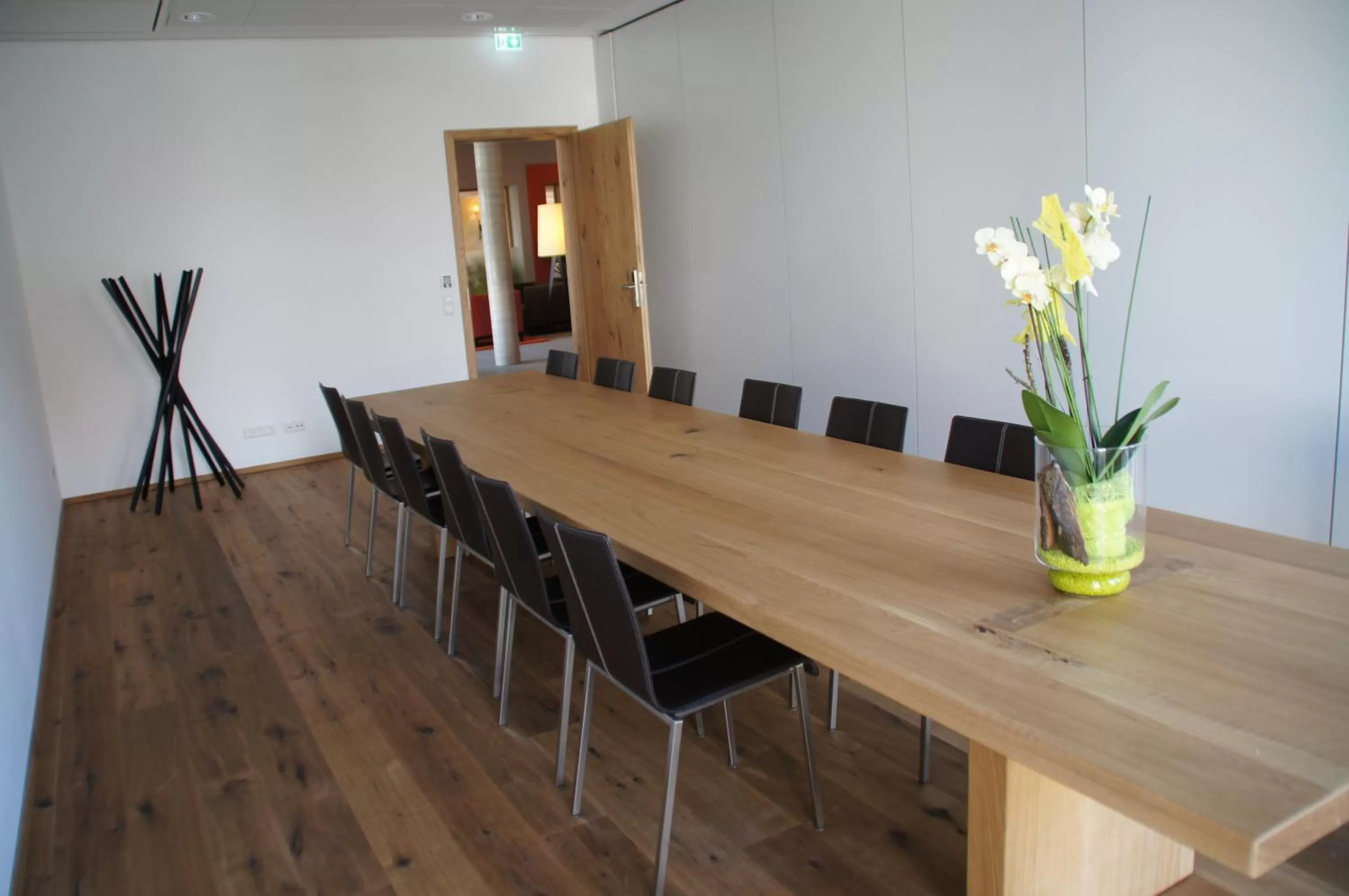 Business facilities, Dining Area in Hotel Linde