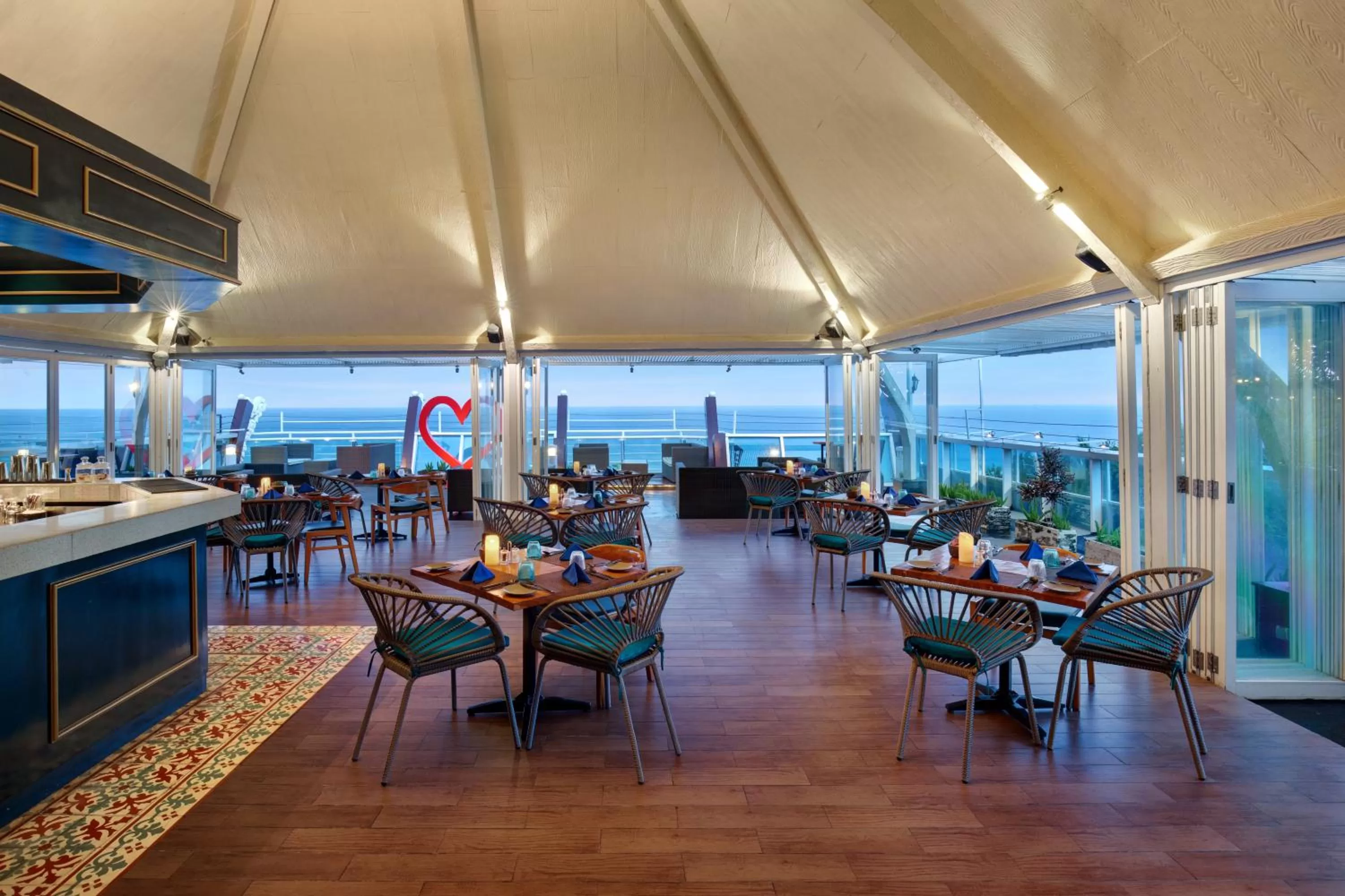 Restaurant/places to eat in The Kuta Beach Heritage Hotel - Managed by Accor