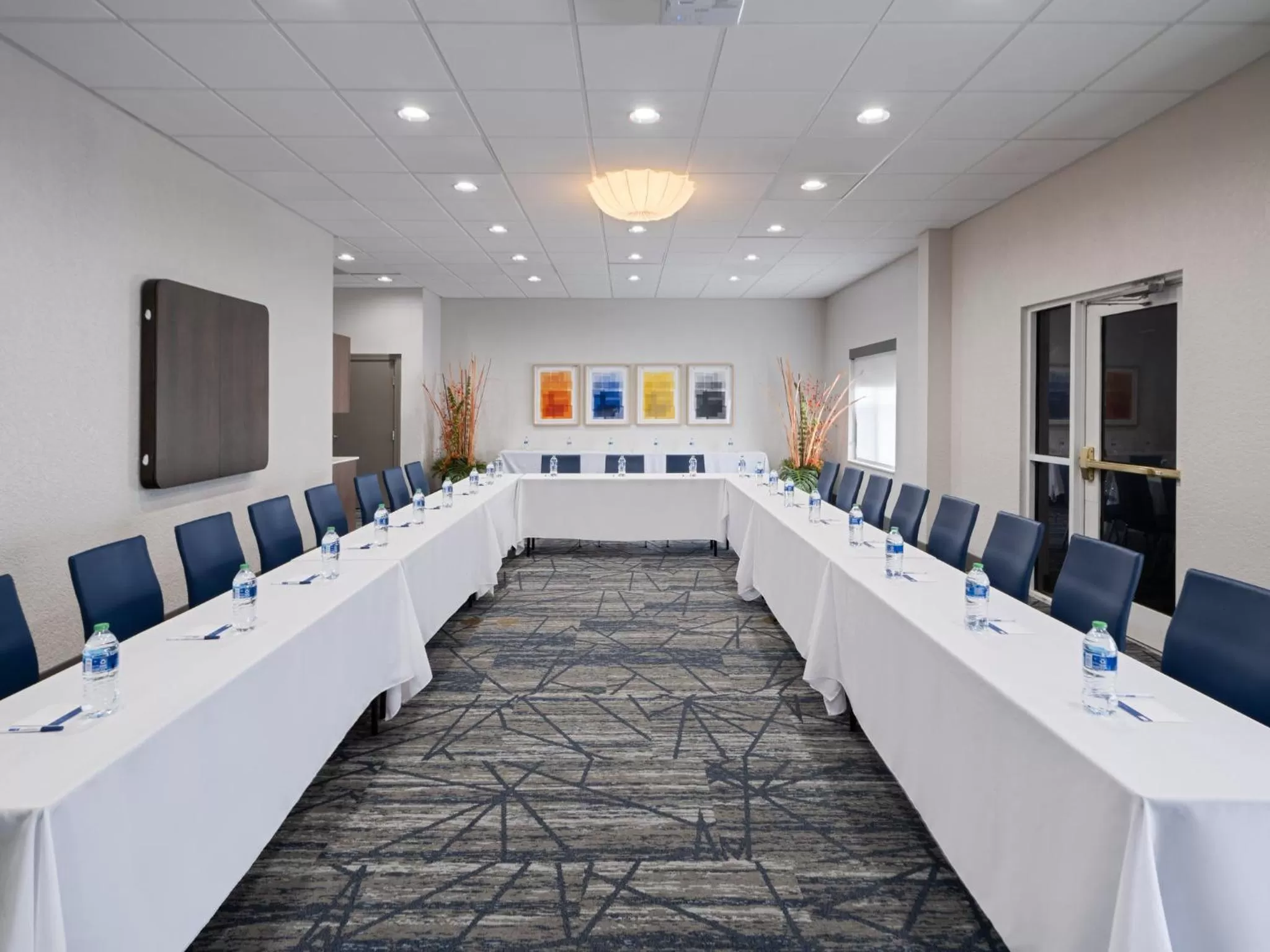 Meeting/conference room in Holiday Inn Express & Suites Lakeland North I-4 by IHG