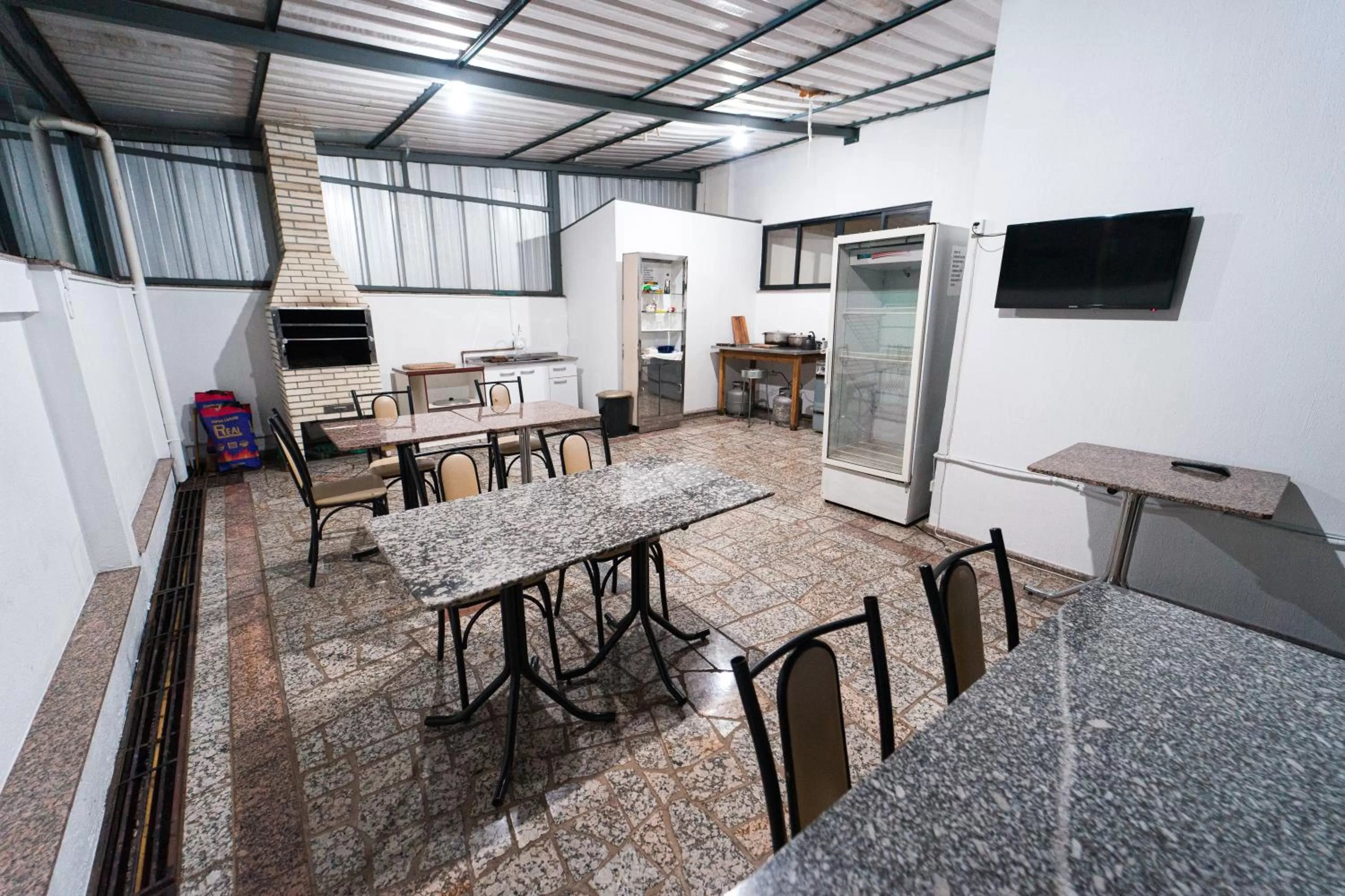 BBQ facilities in Condall Palace Hotel