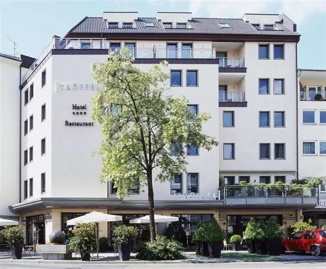 Facade/entrance in Trüffel Hotel