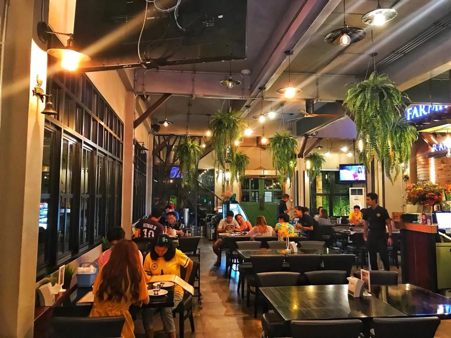 Restaurant/places to eat in The Farm House Hotel Ranong