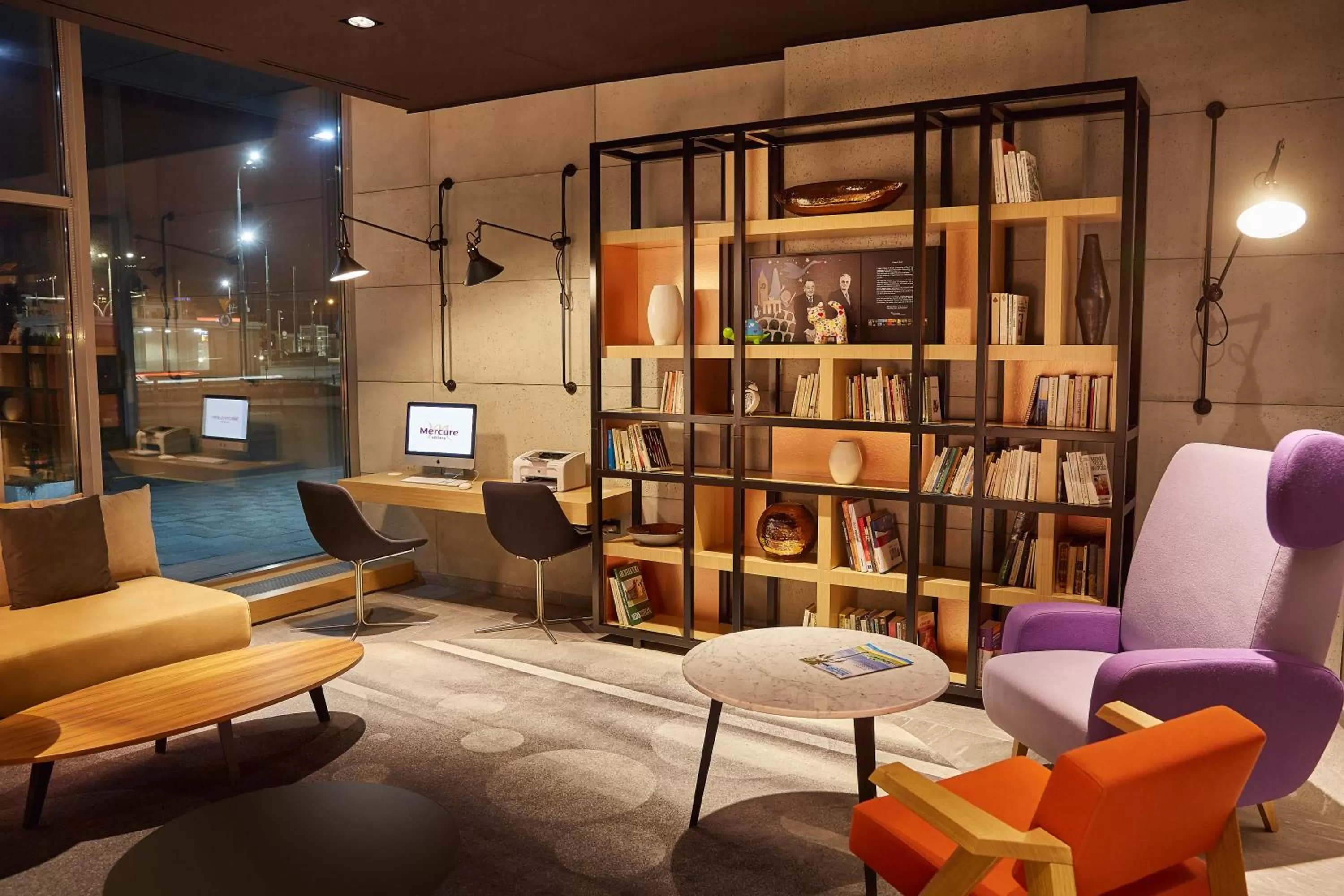 Library in Hotel Mercure Poznań Centrum