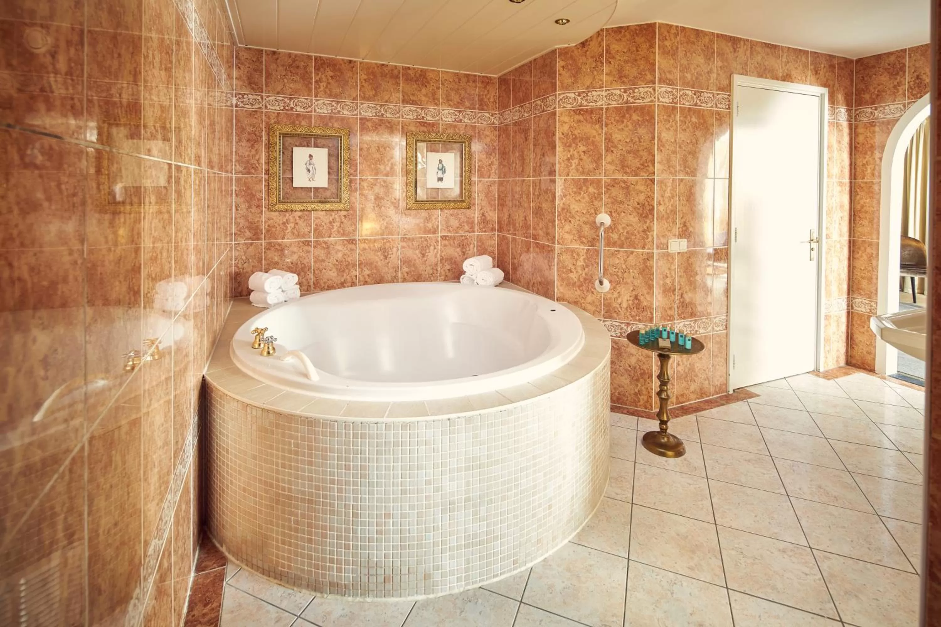 Bathroom in Van der Valk Hotel Emmeloord