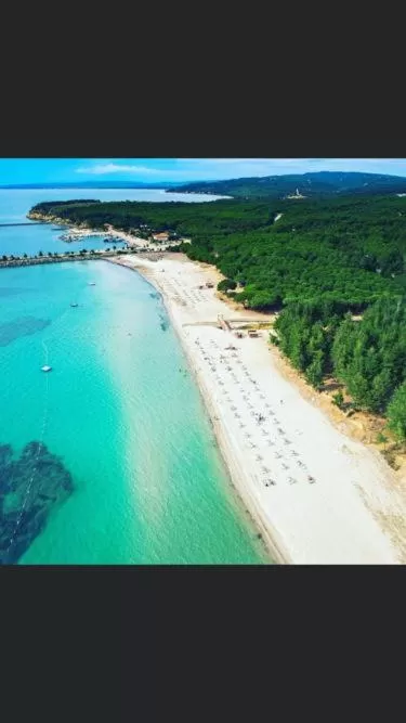 Nearby landmark in Hotel Crowded House