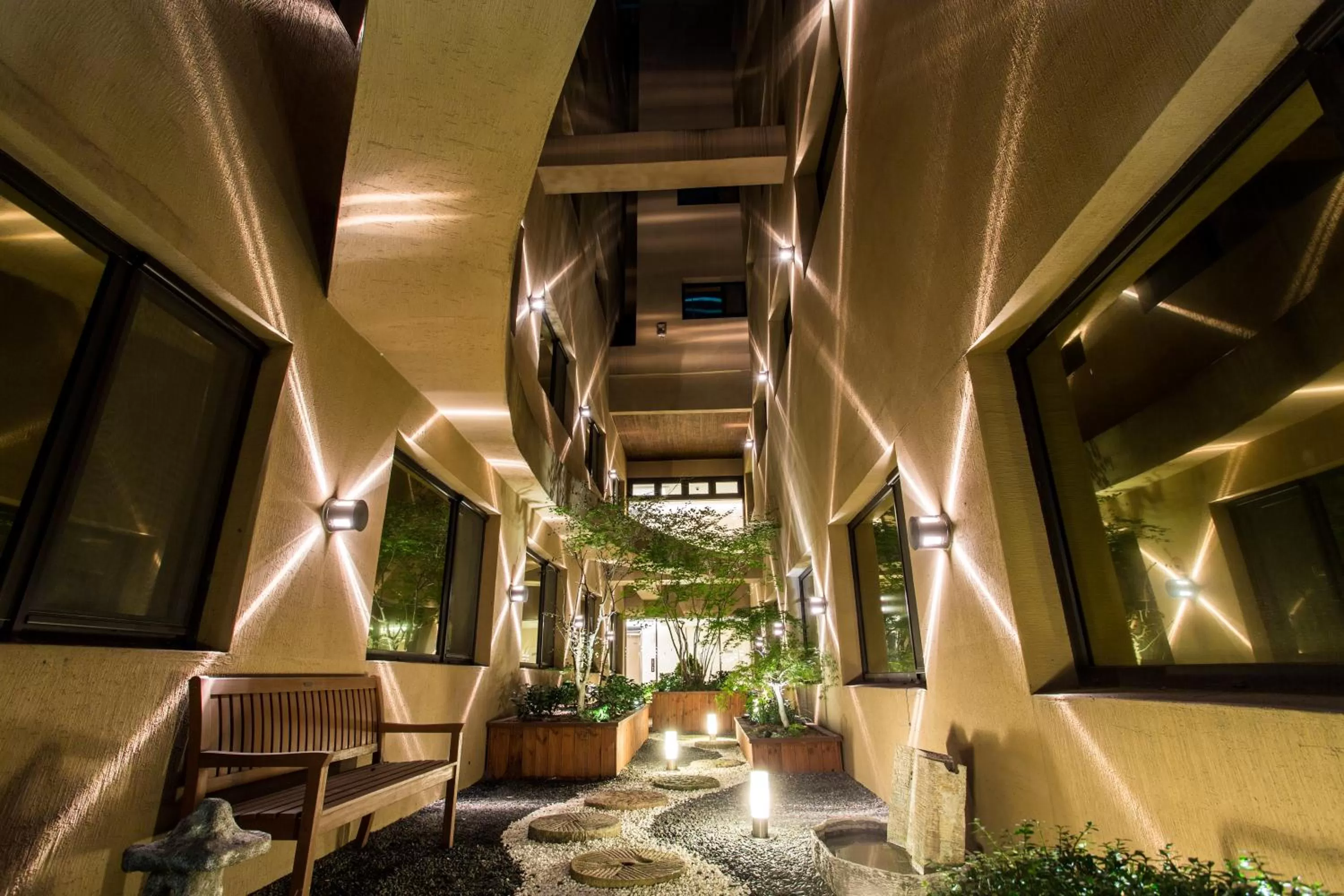 Garden in Pacific Hotel