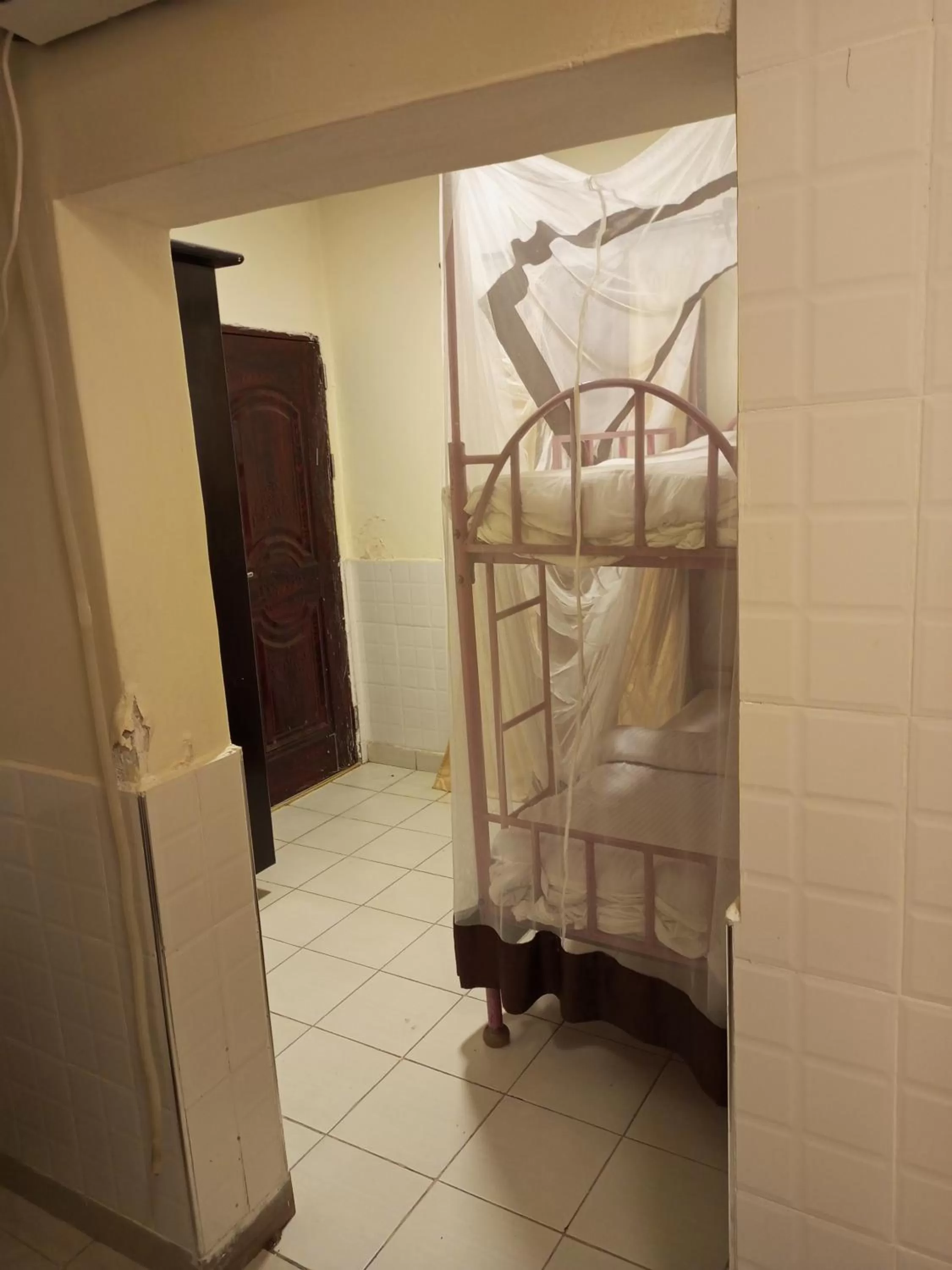 Bedroom, Bed in Beach View Hotel - Kisumu