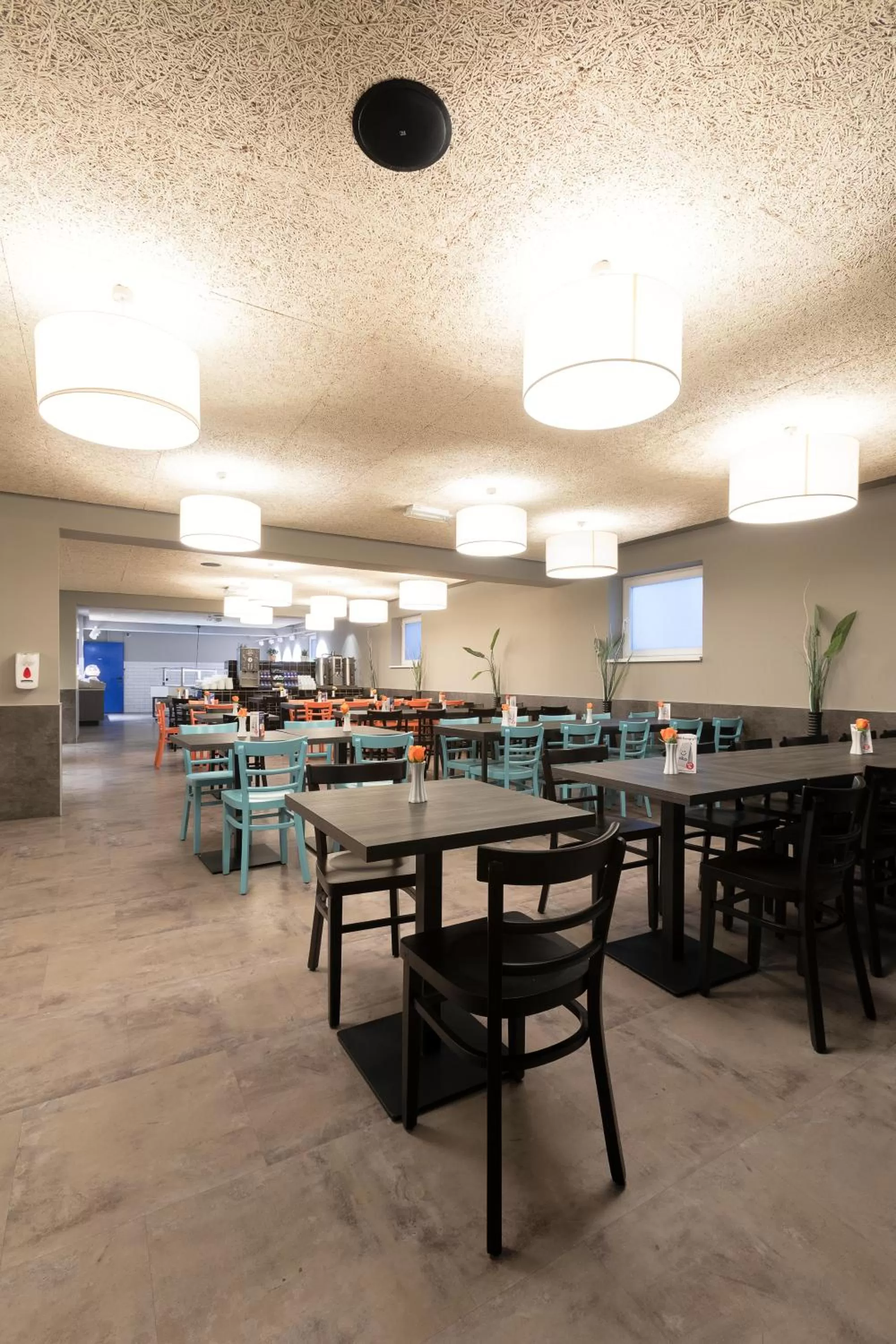 Restaurant/places to eat in a&o Berlin Hauptbahnhof