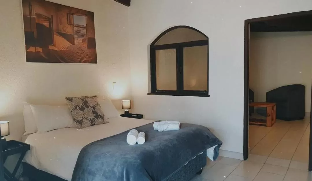 Double Room with Private Bathroom in DESERT DREAMS B&B