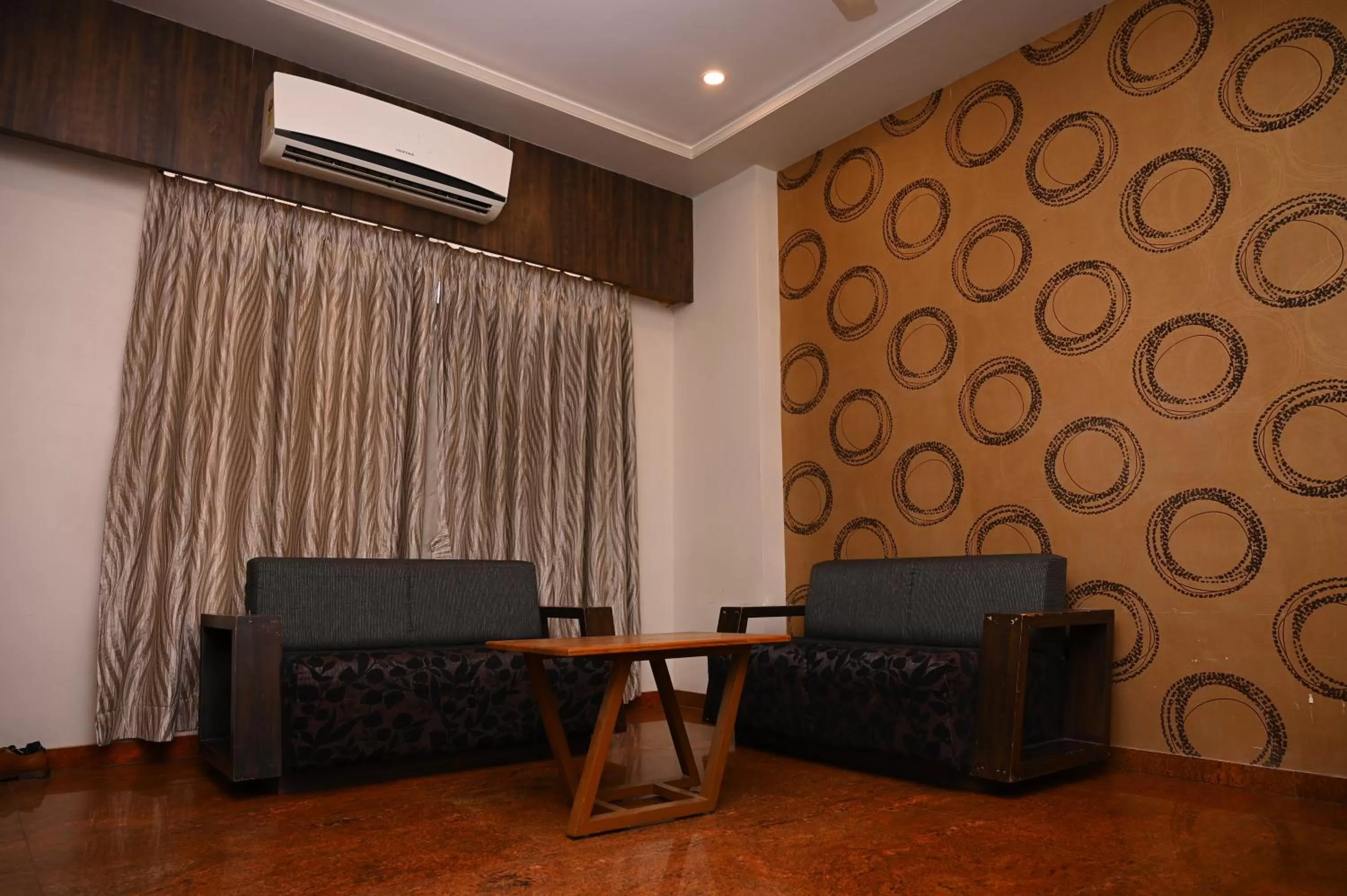 Seating area in HOTEL CENTER POINT