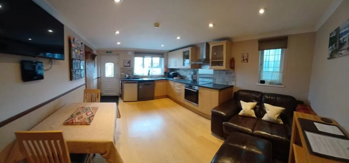 Kitchen/Kitchenette in Riverside Escape