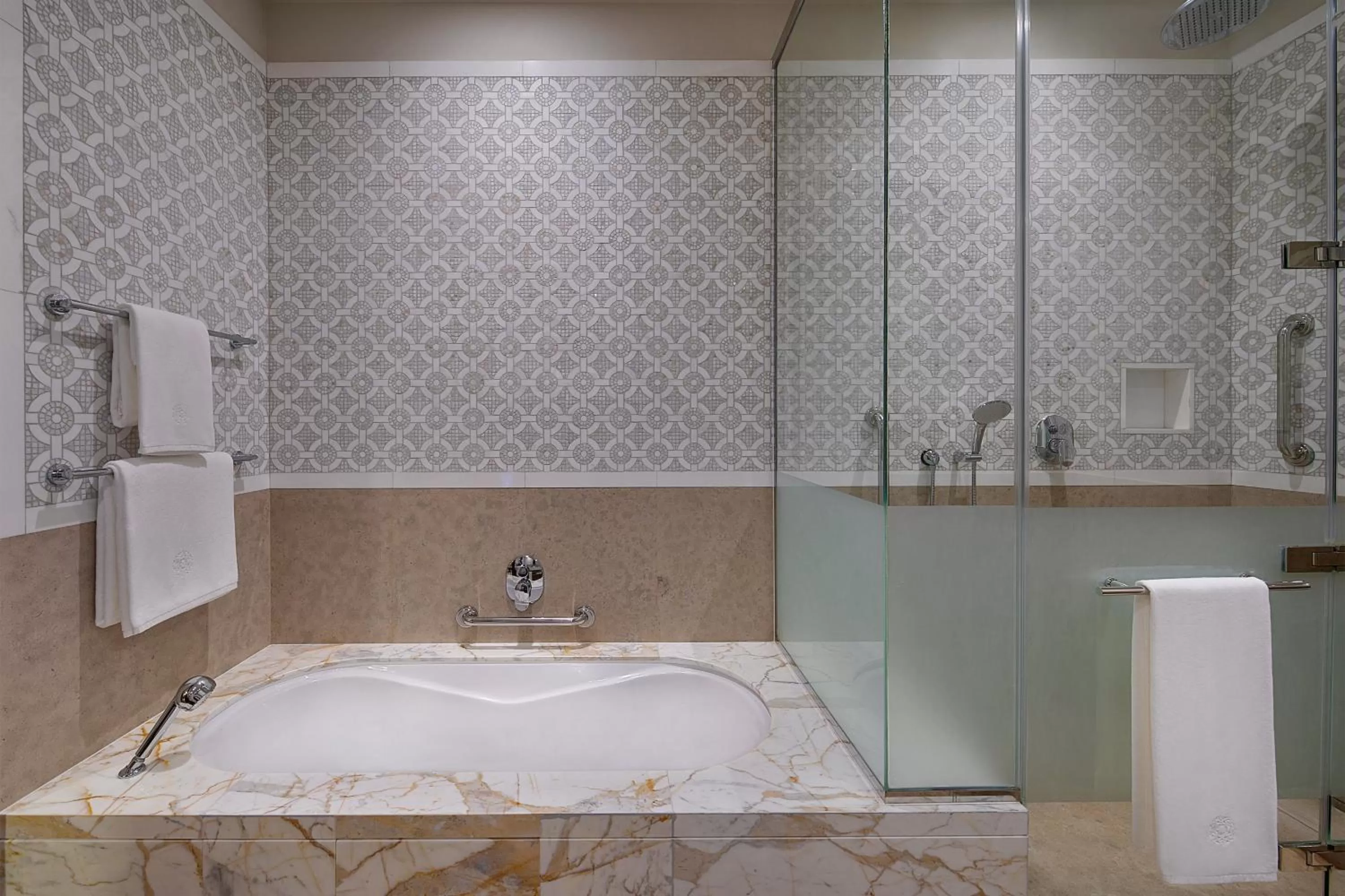 Bathroom in Assila, a Luxury Collection Hotel, Apartment Jeddah