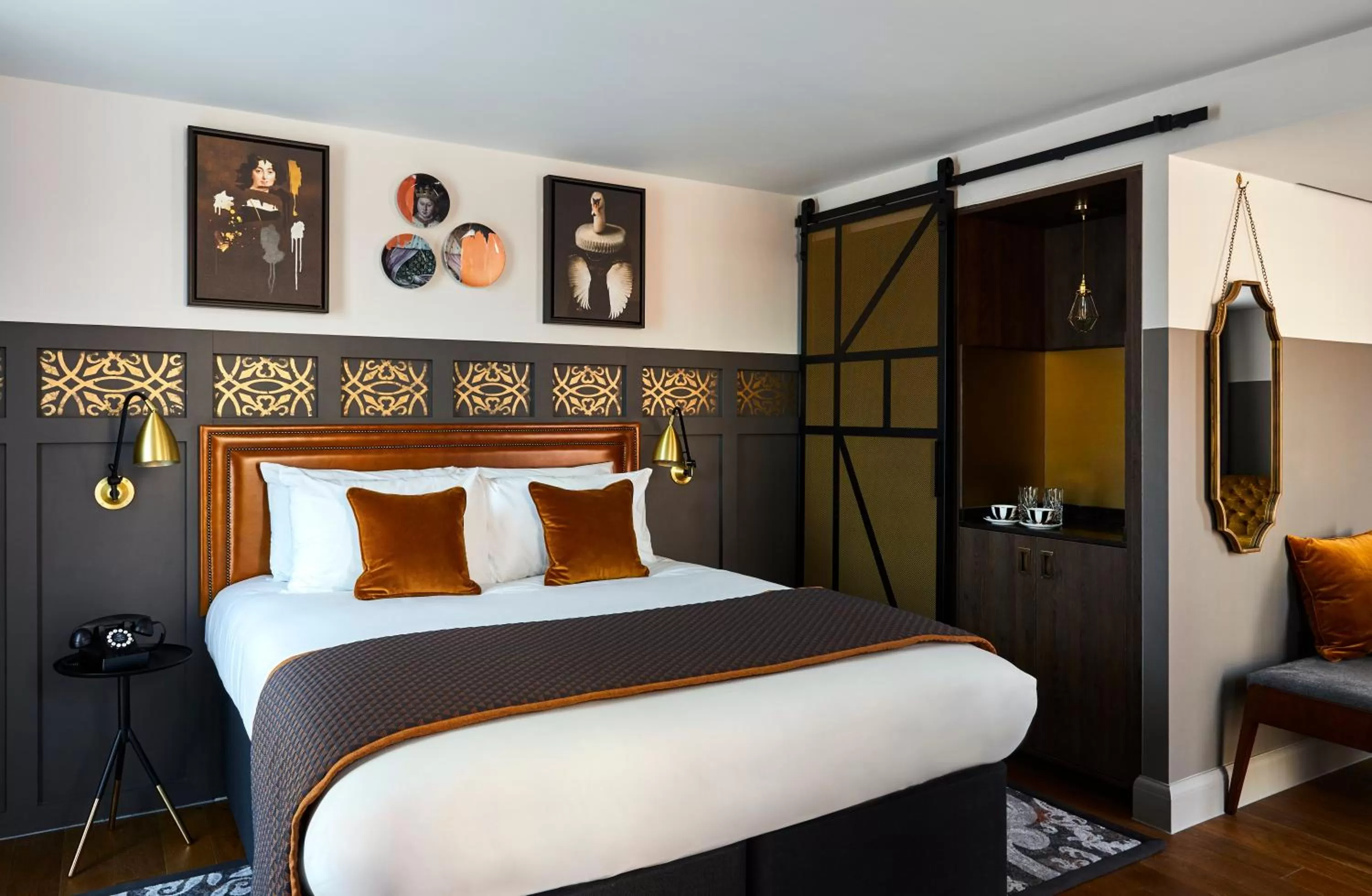 Photo of the whole room, Bed in Hotel Indigo - Chester by IHG