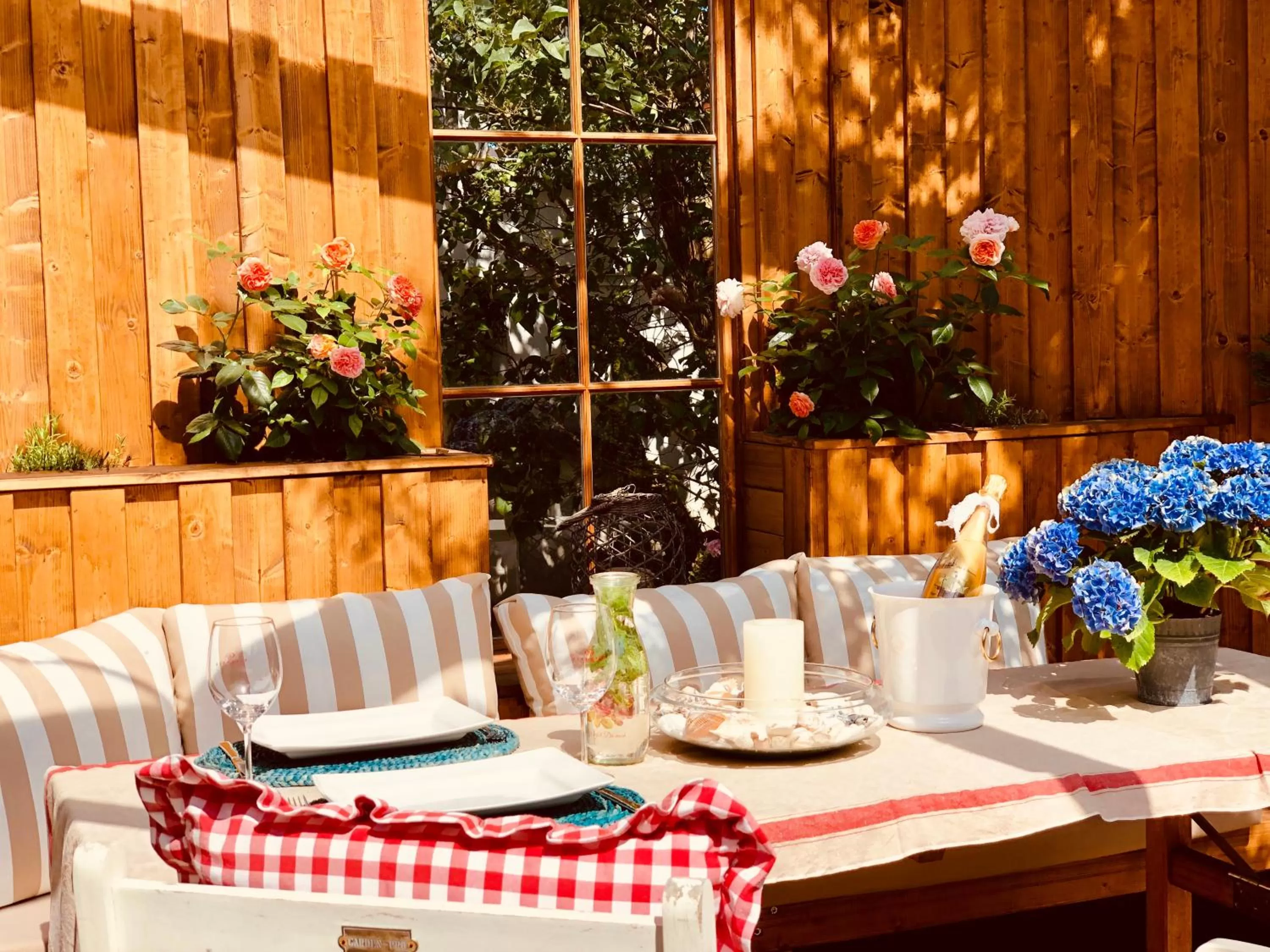 Balcony/Terrace in Weißt Du noch - Gästehäuser & Suiten