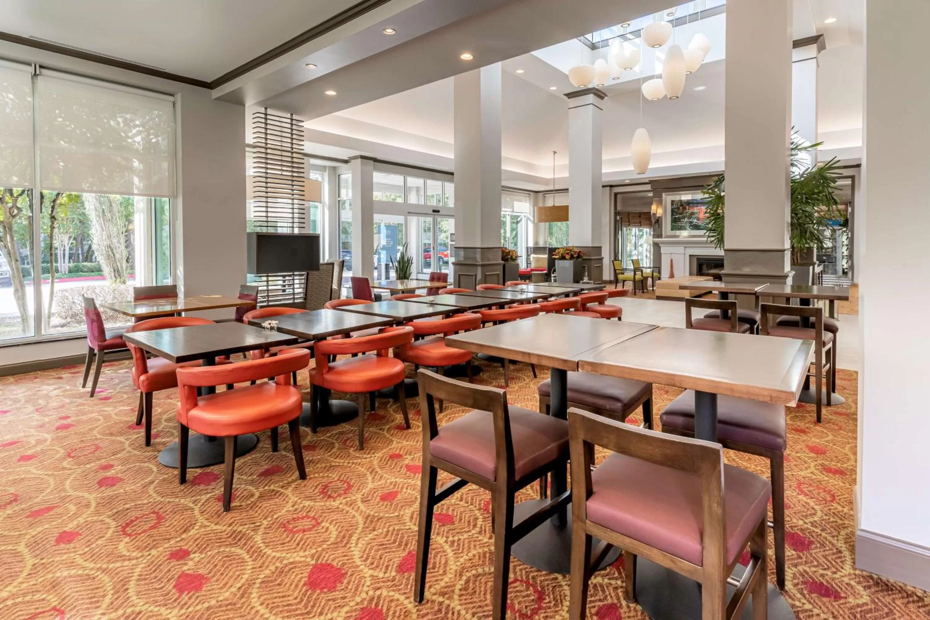 Lobby or reception in Hilton Garden Inn Houston/The Woodlands