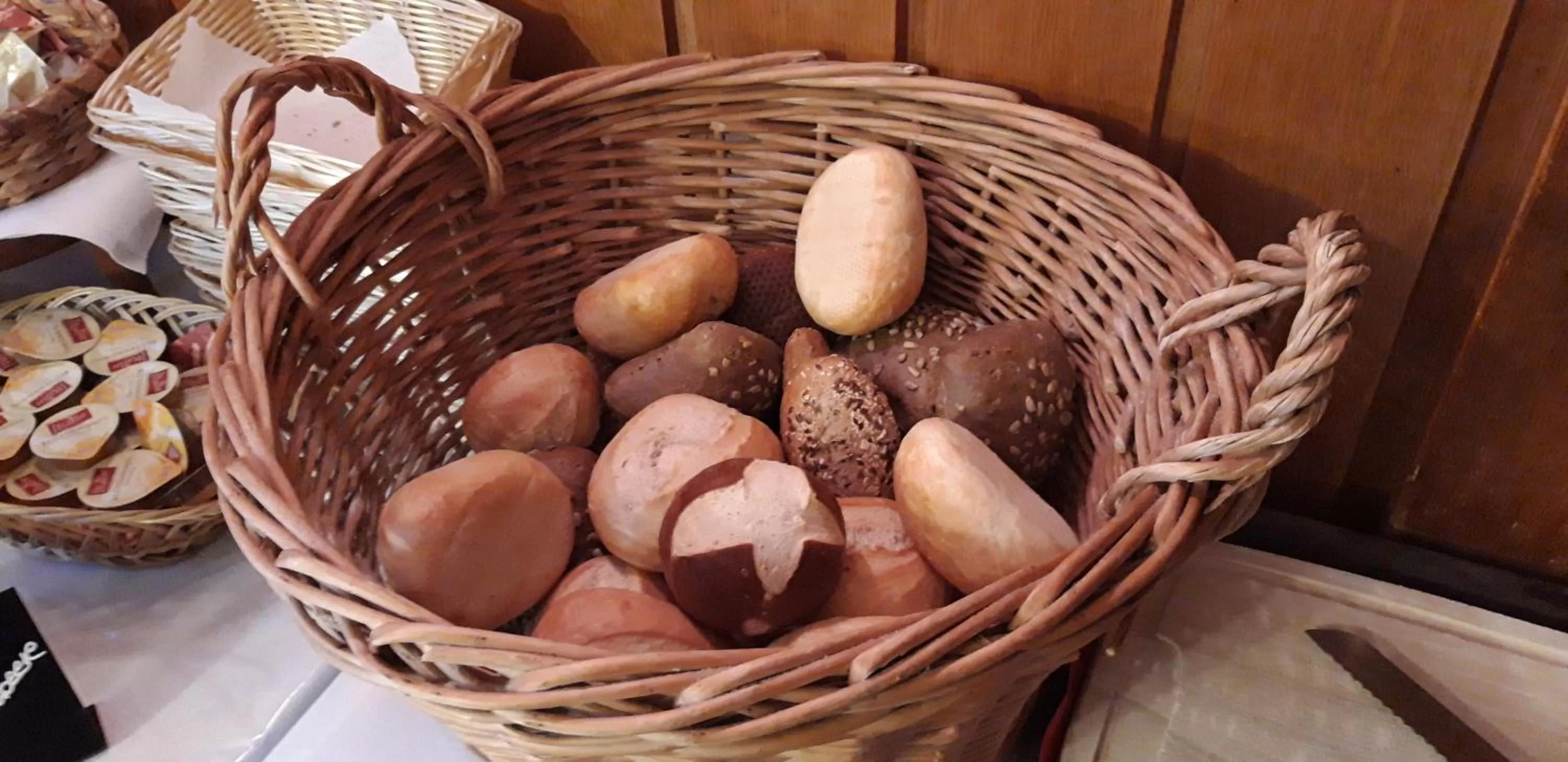 Buffet breakfast in Alemannenhof Hotel Engel