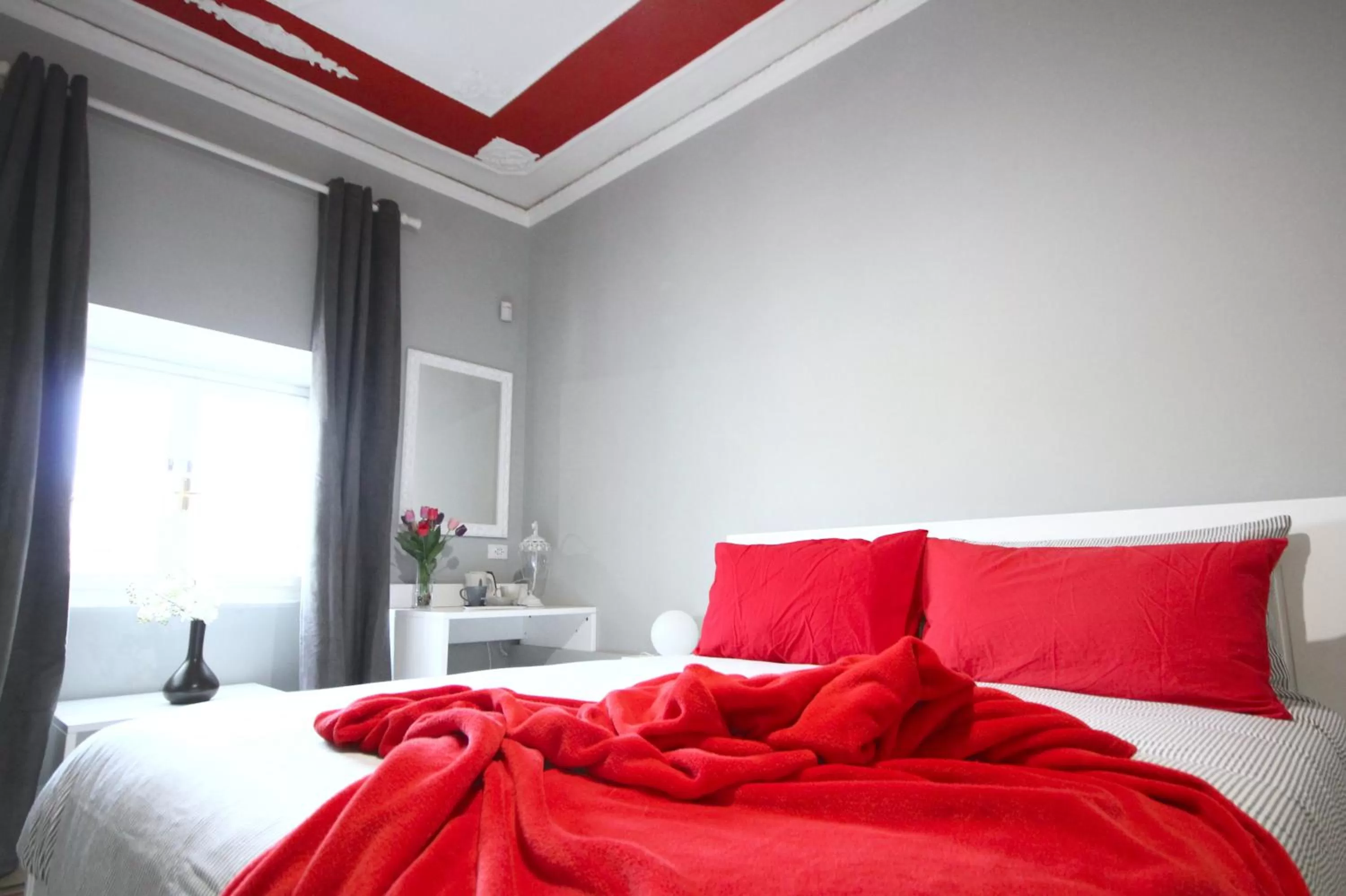 Coffee/tea facilities, Bed in Room Inn Vatican