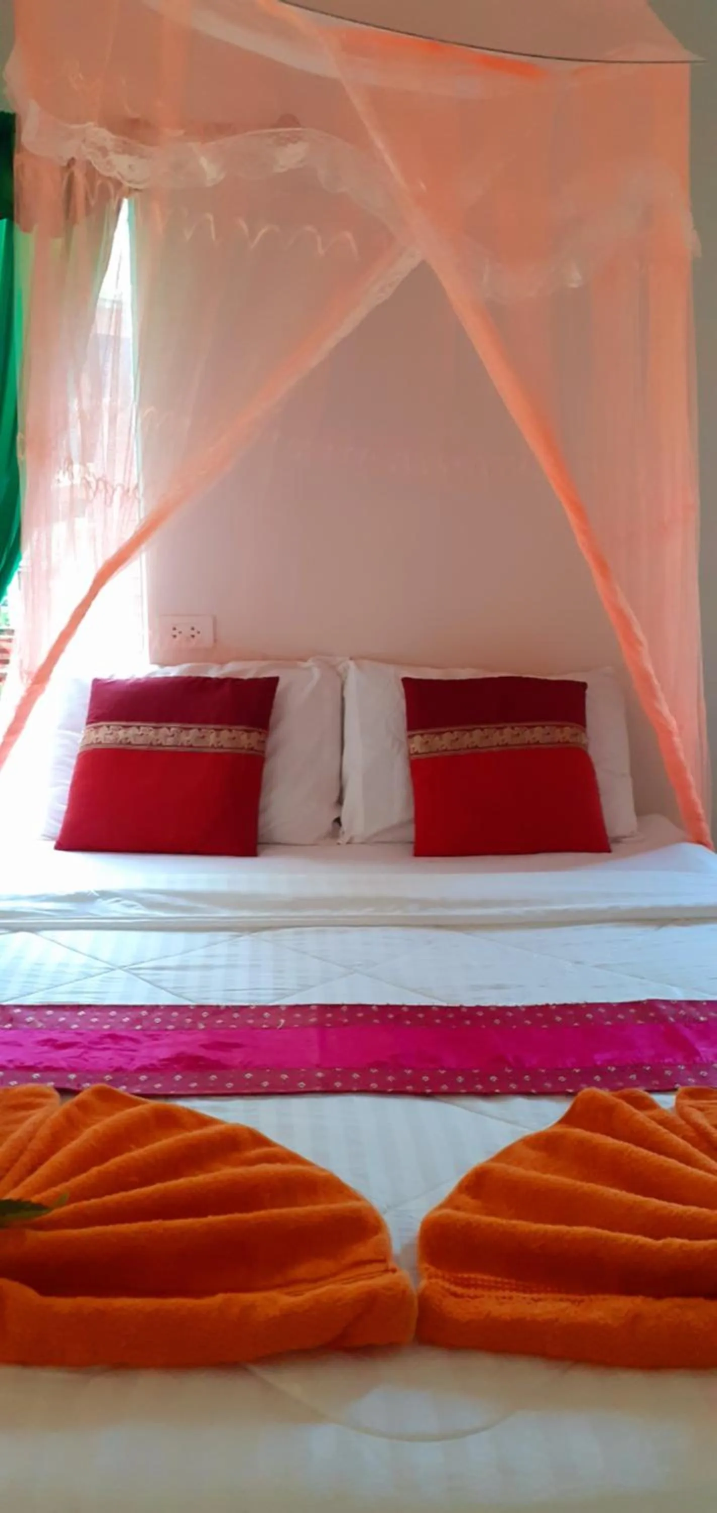 Bedroom, Bed in Lanta Maikeaw Bungalow