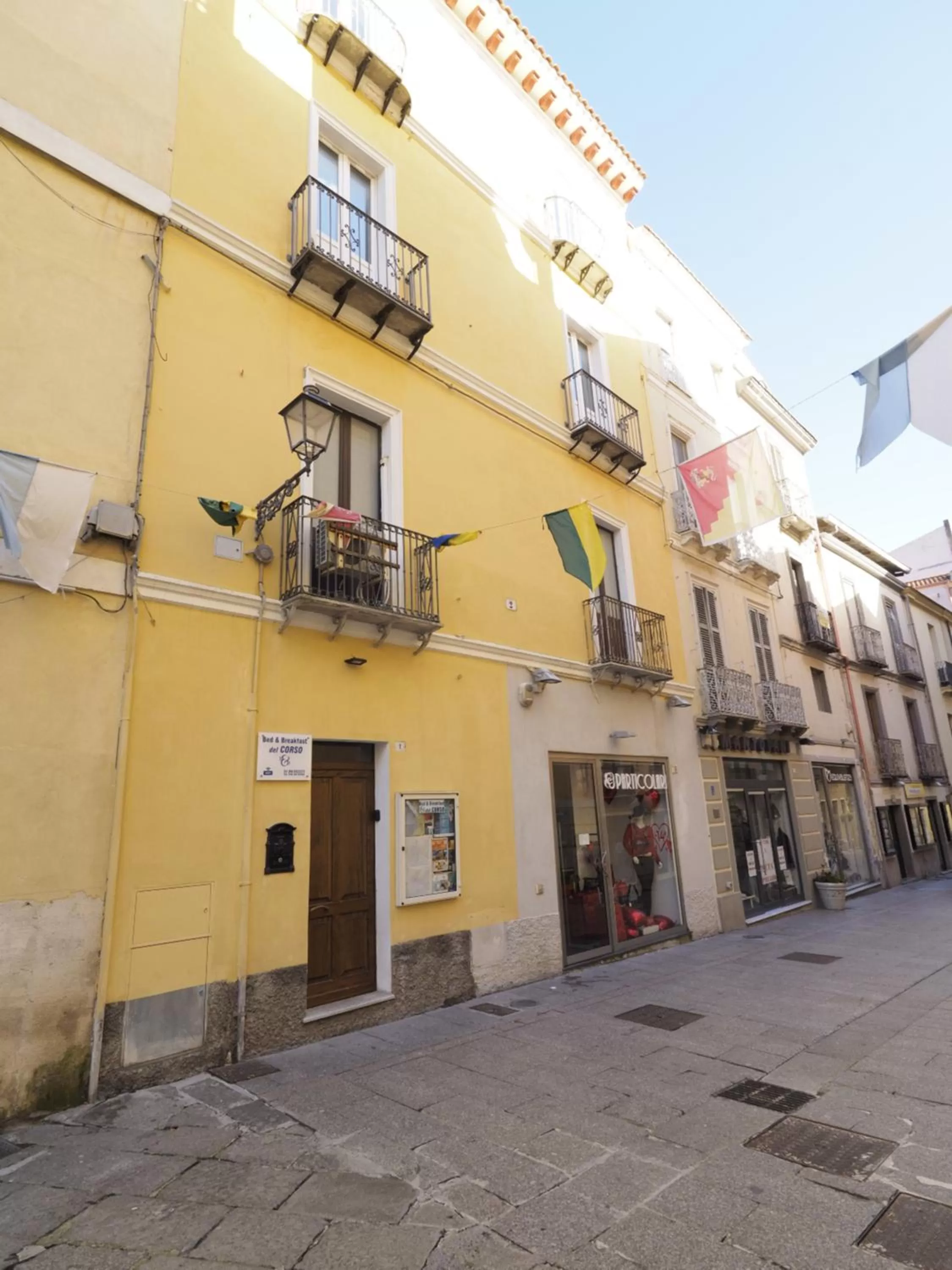 Facade/entrance in b&b del corso