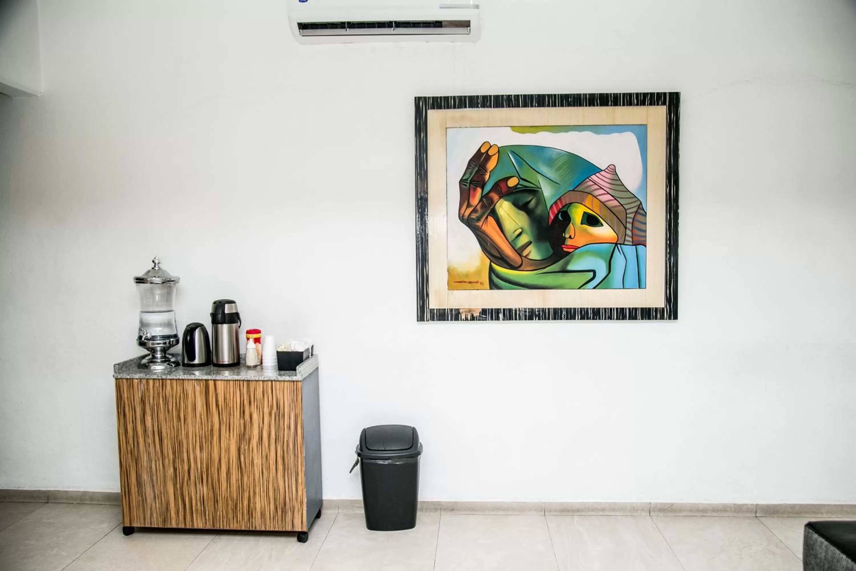 Decorative detail in Booking Dioh