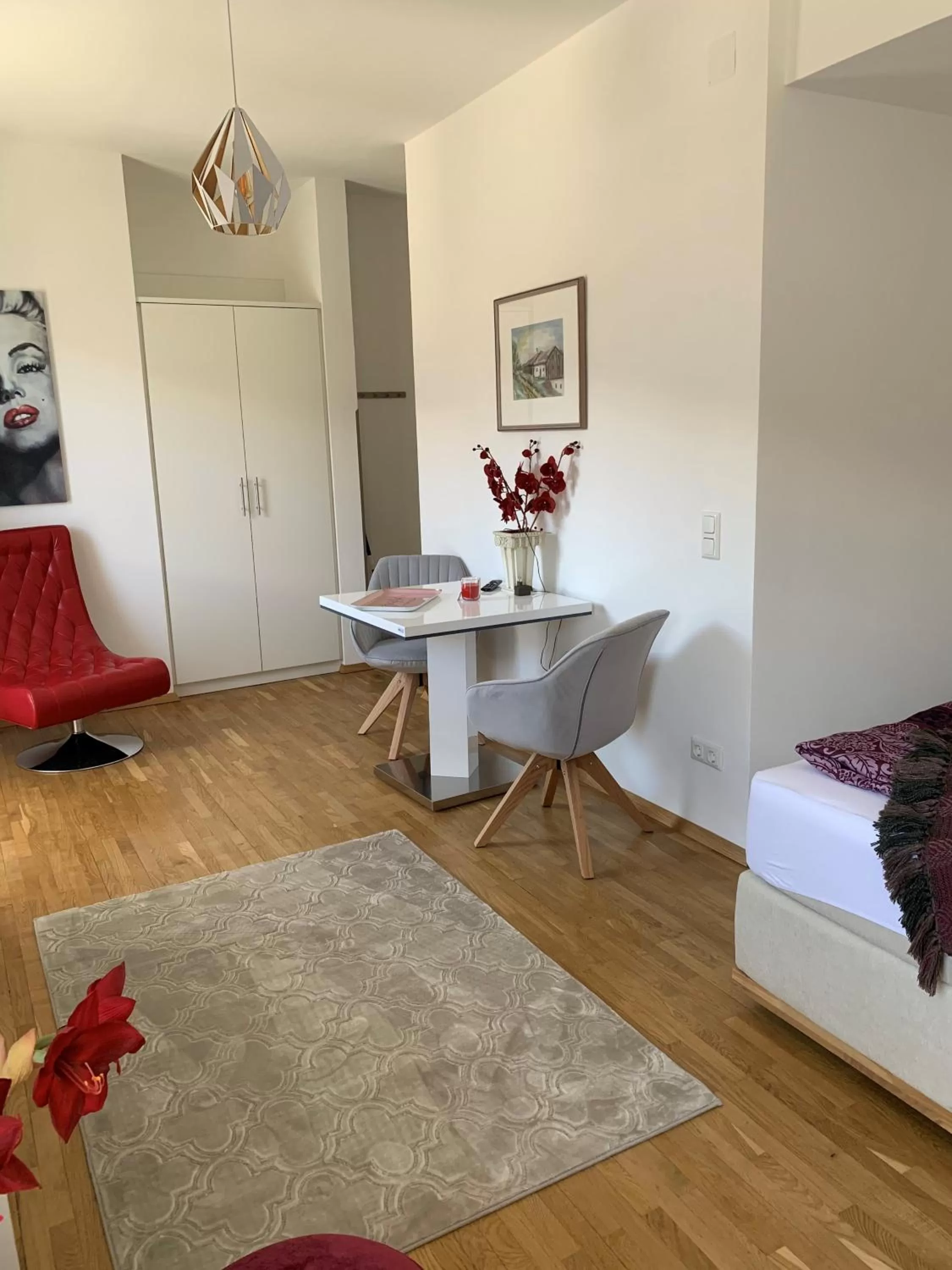 TV and multimedia in Nefer, Haus