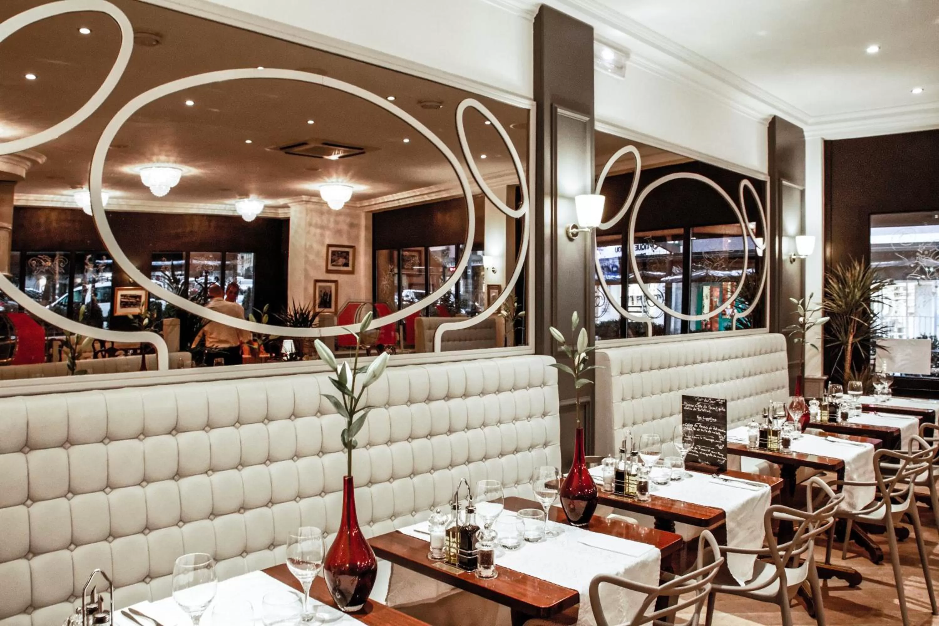 Lobby or reception in Hotel Restaurant Edmond's