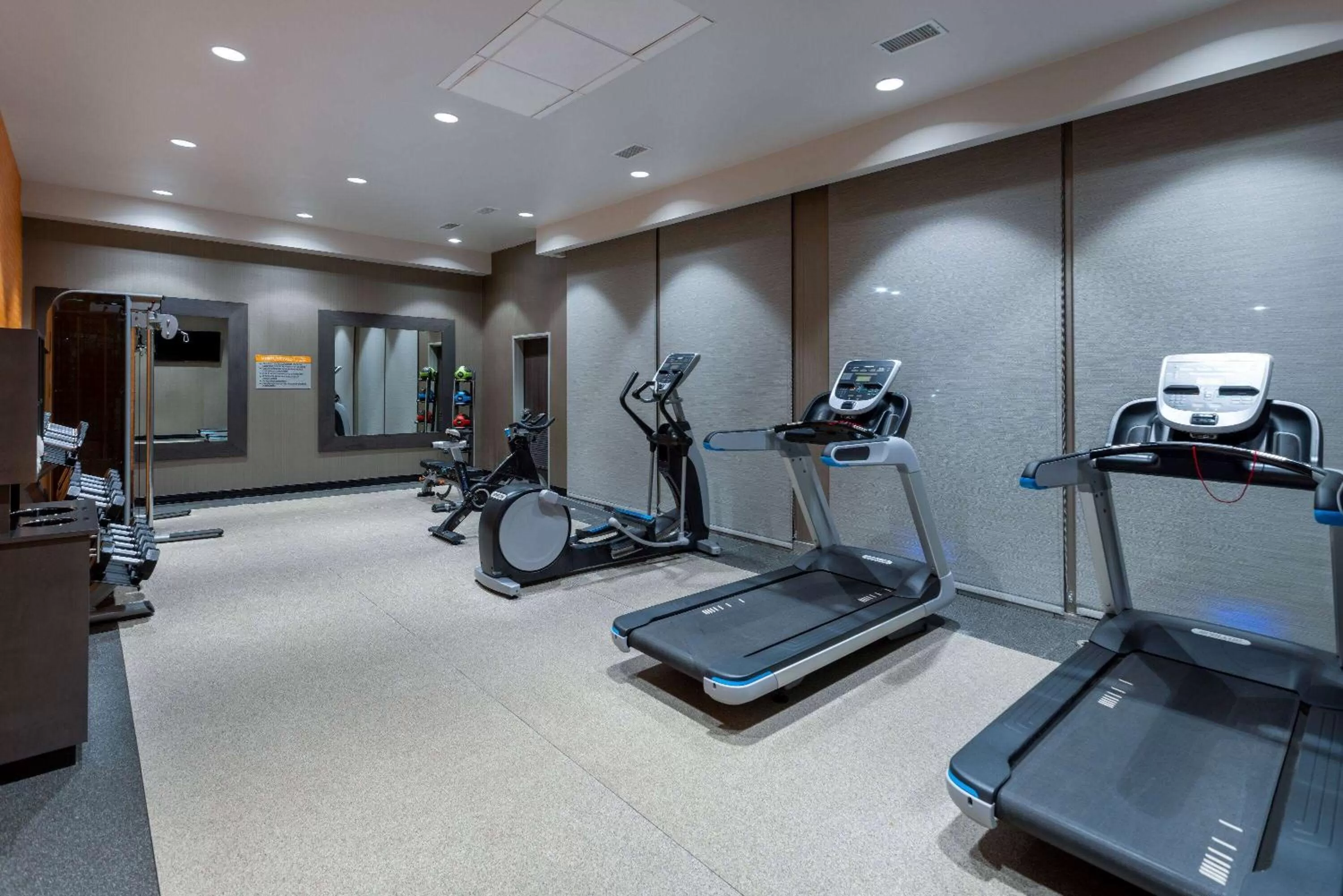 Fitness centre/facilities in La Quinta Inn & Suites by Wyndham Holbrook Petrified Forest