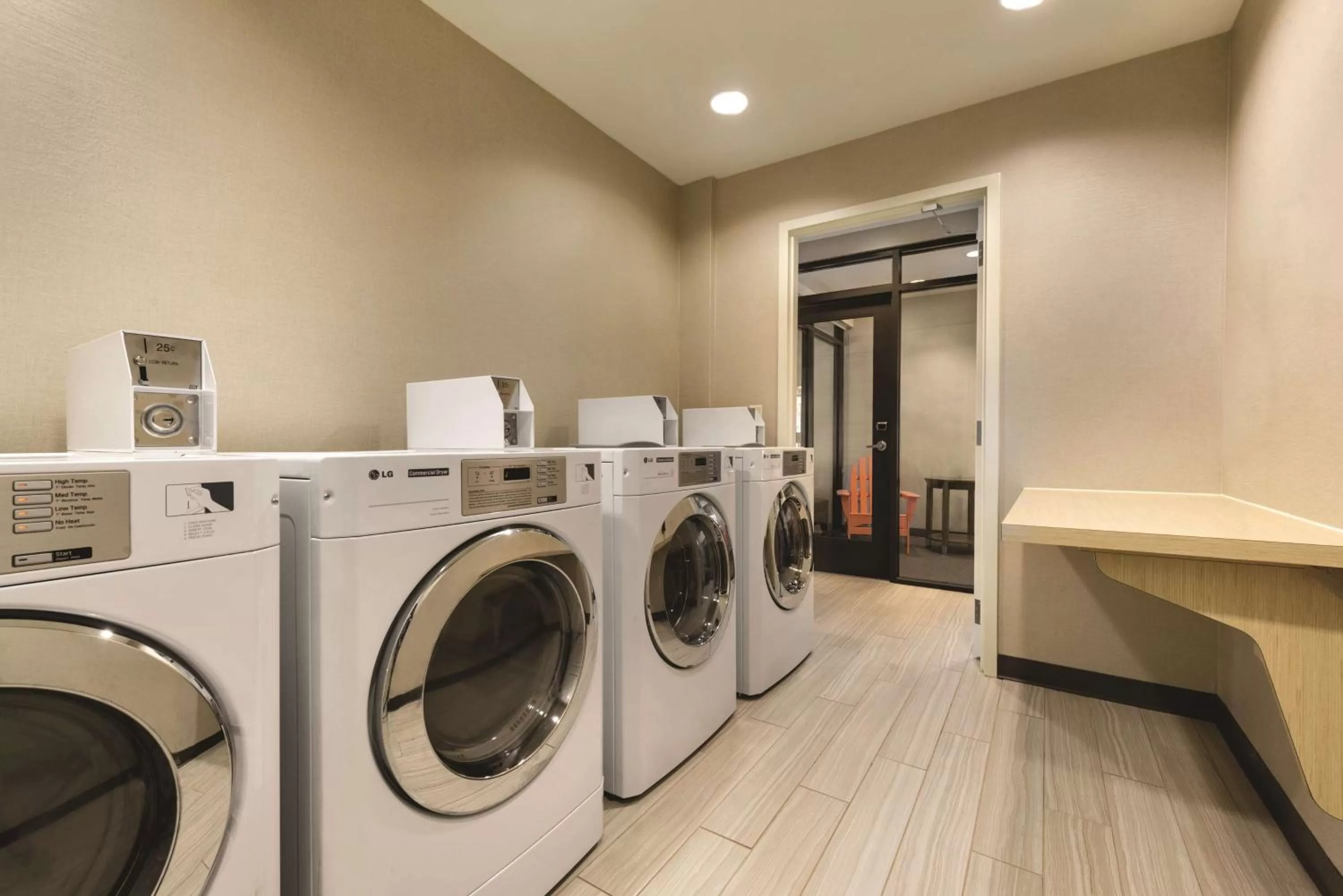 Sports in Home2 Suites by Hilton Parc Lafayette