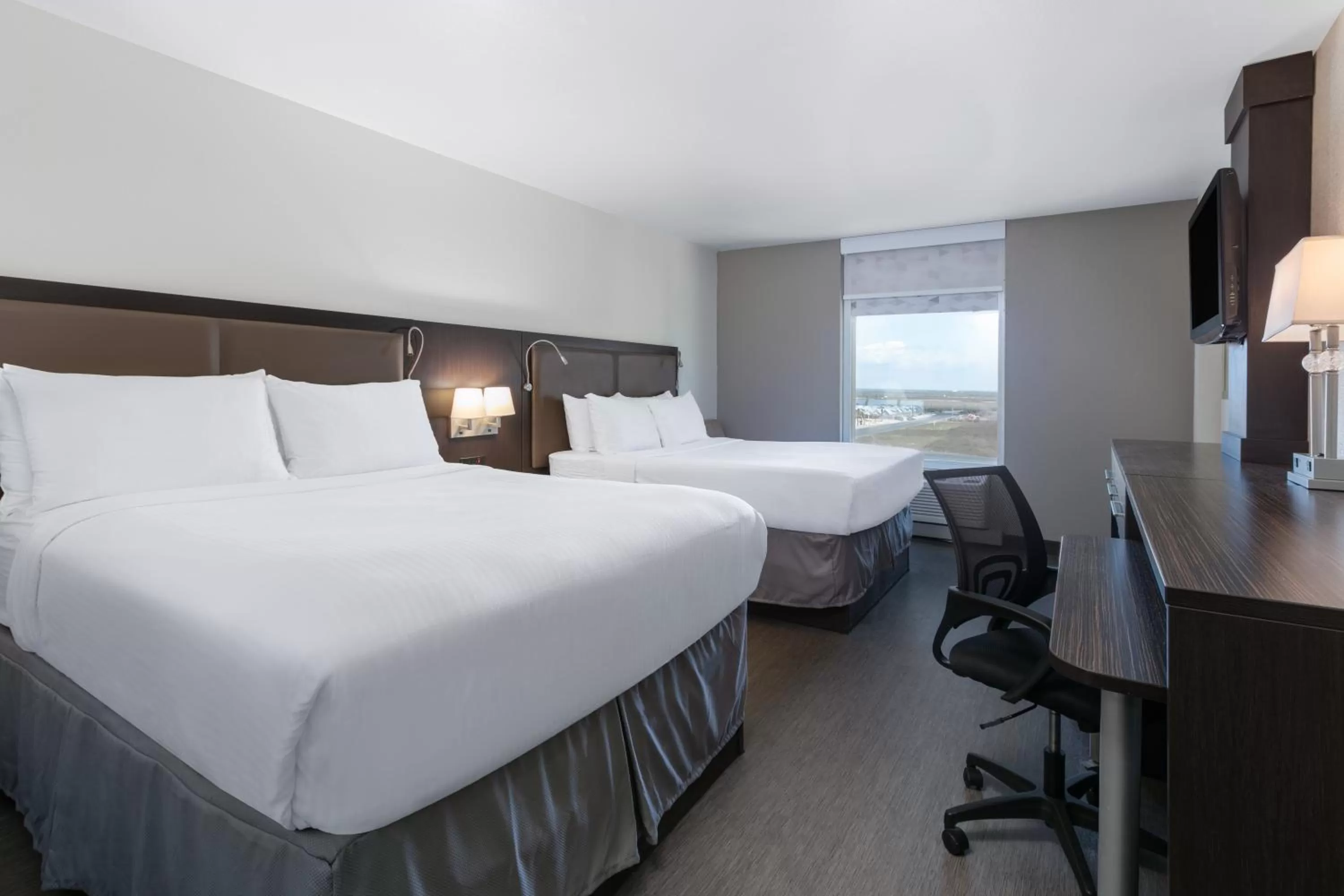 Bed in Wyndham Corpus Christi Resort North Padre Island