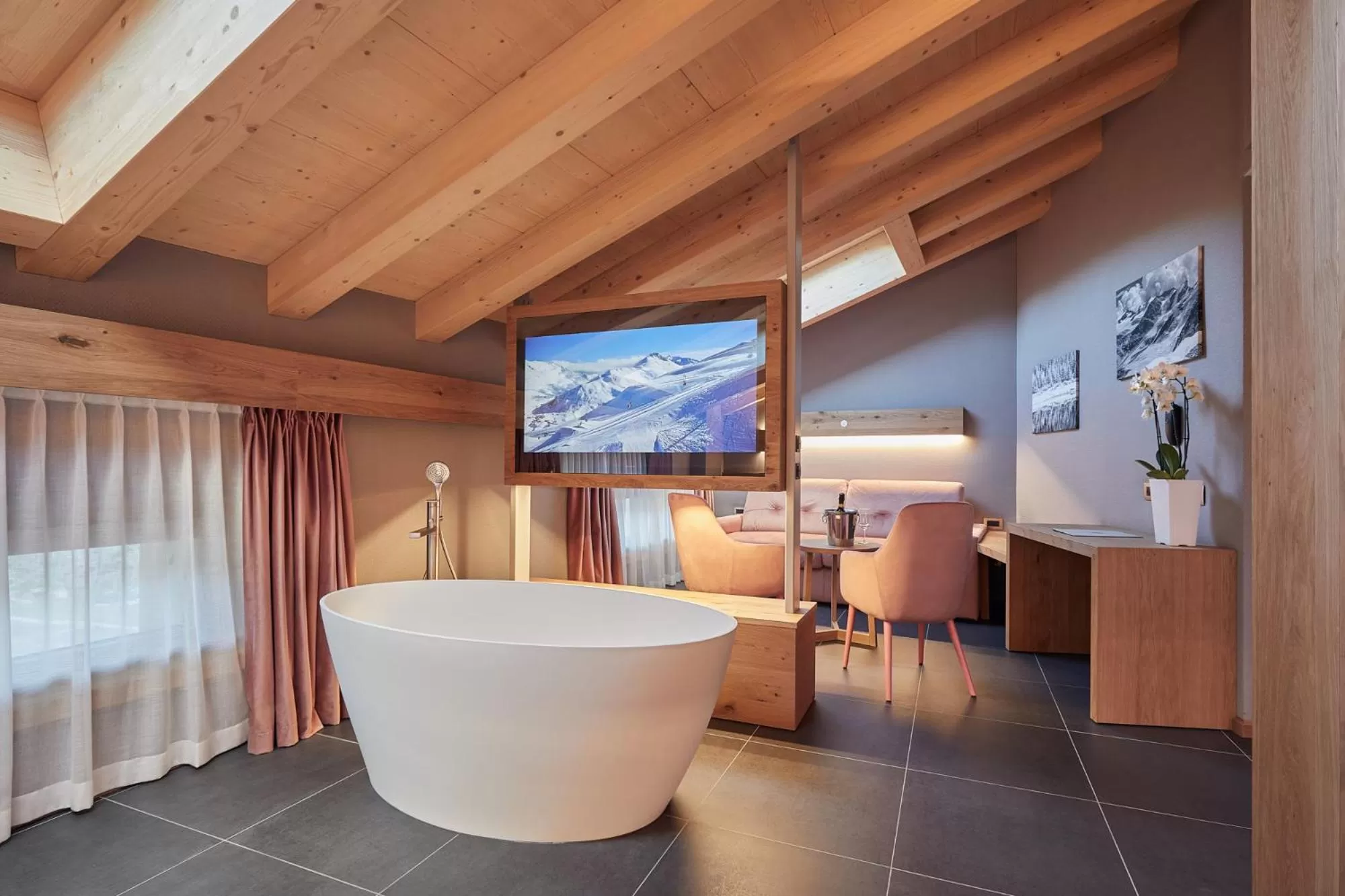 Bedroom, TV/Entertainment Center in Dimora Degli Dei