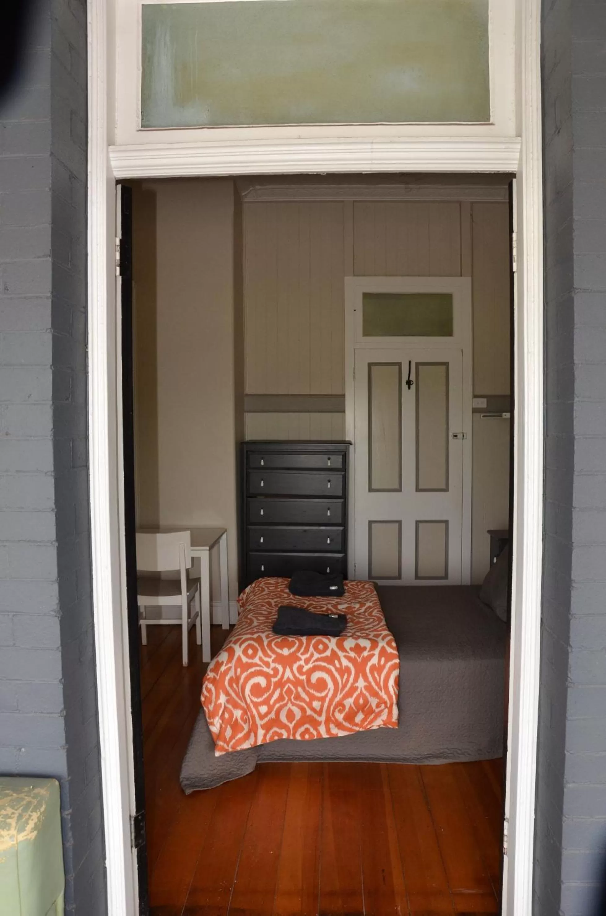 Photo of the whole room, Bed in Royal Gatton Hotel
