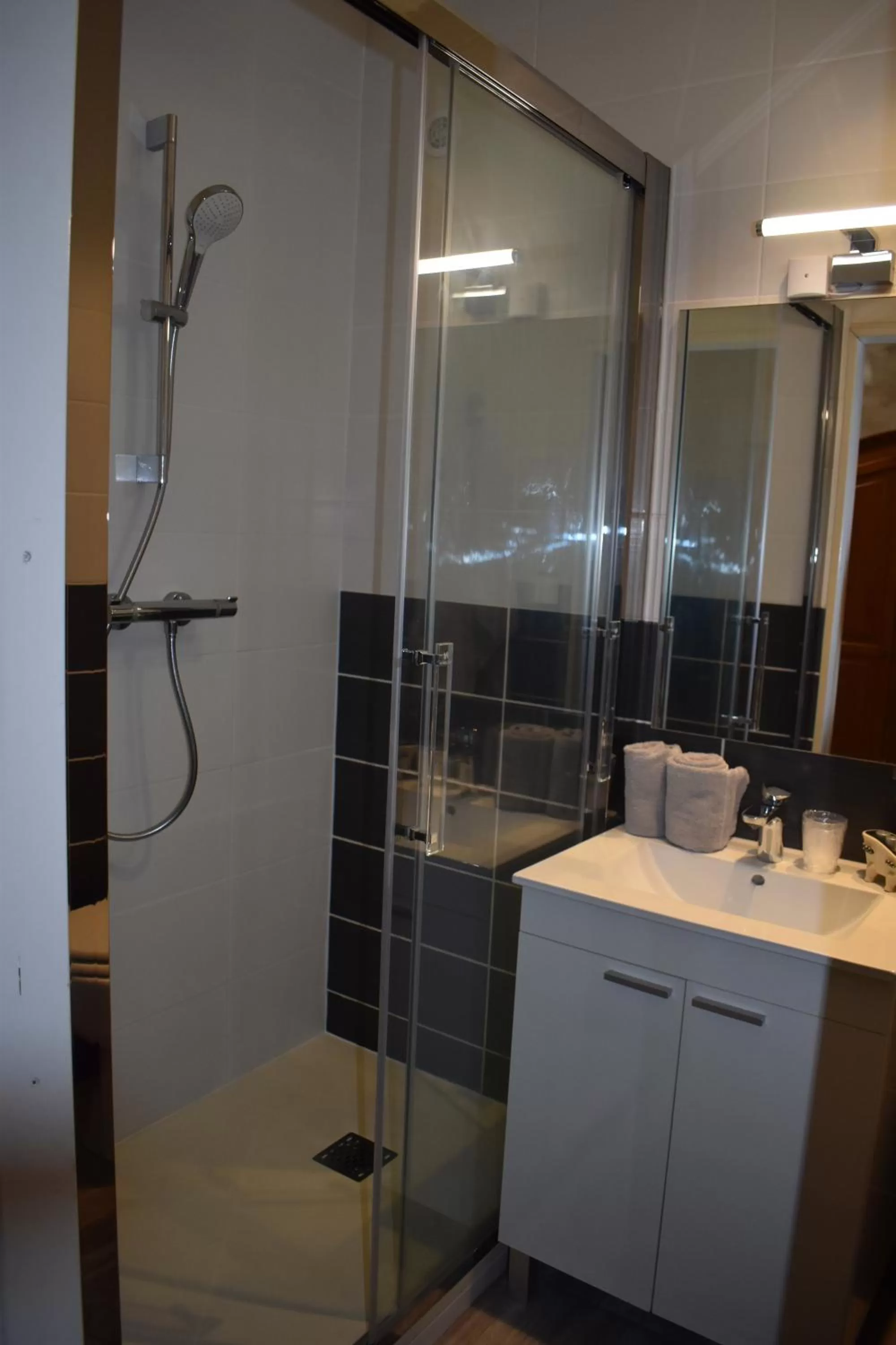 Bathroom in Chez Augustin