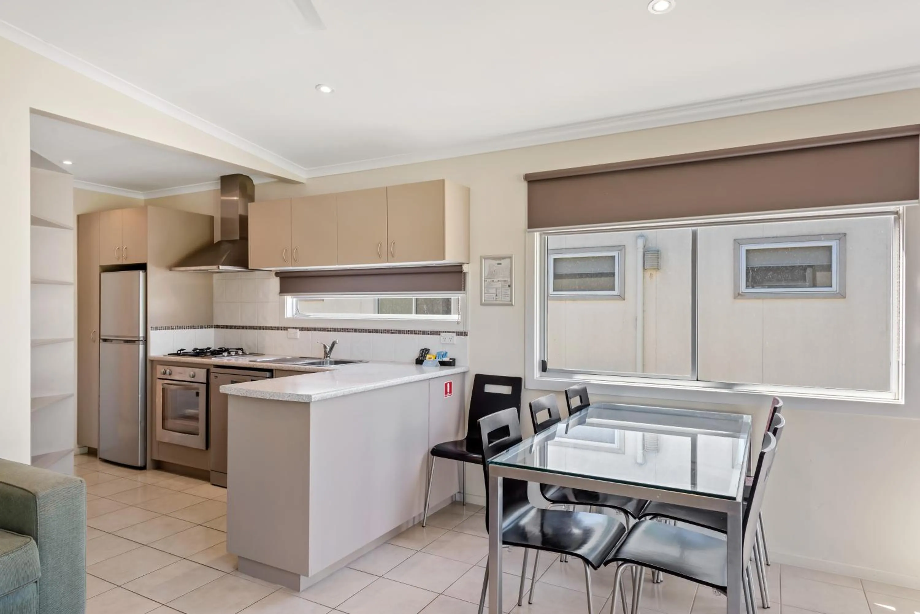 Kitchen or kitchenette in Discovery Parks - Maidens Inn Moama