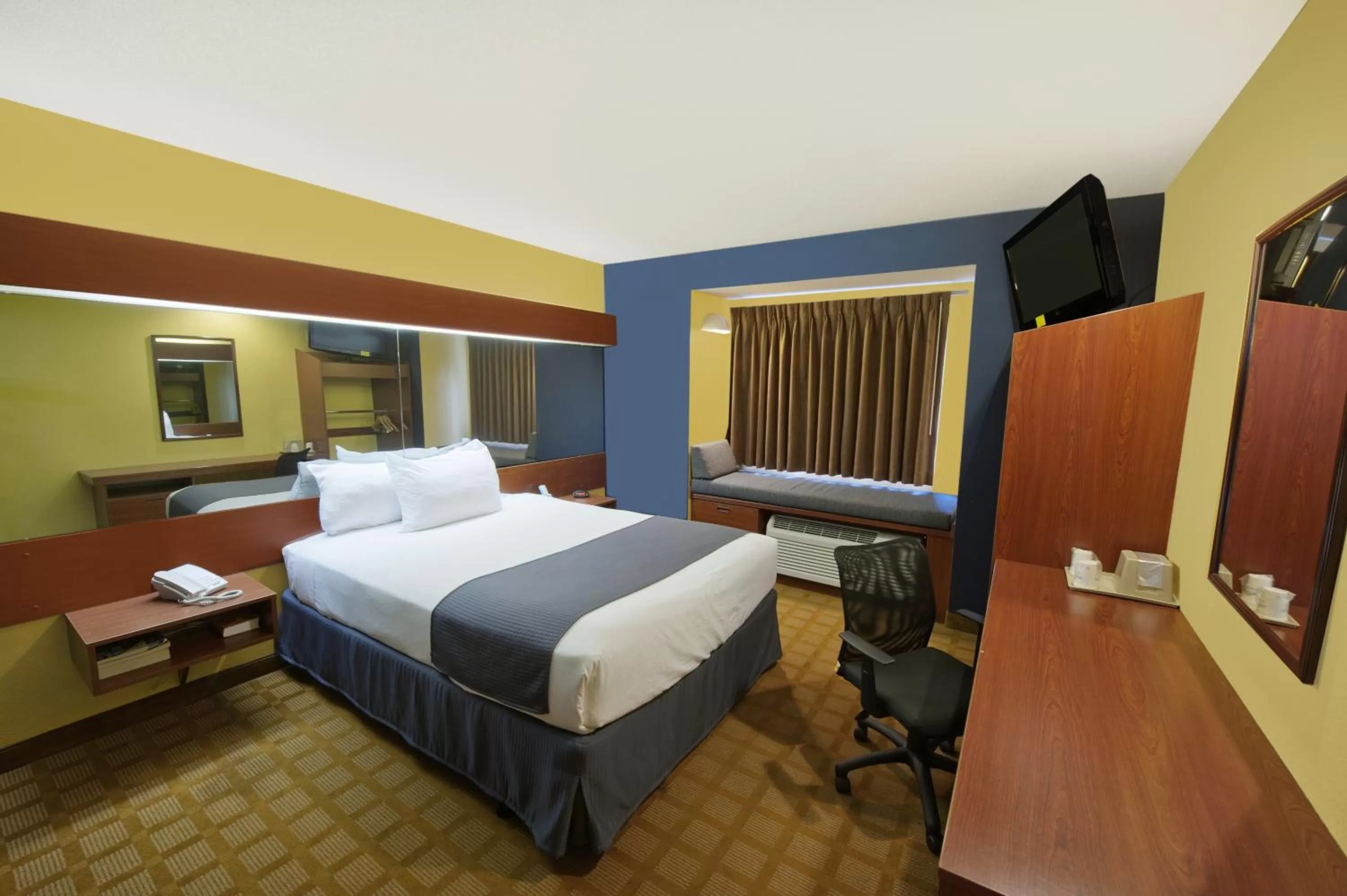 Standard  Room in Microtel Inn & Suites by Wyndham Hillsborough