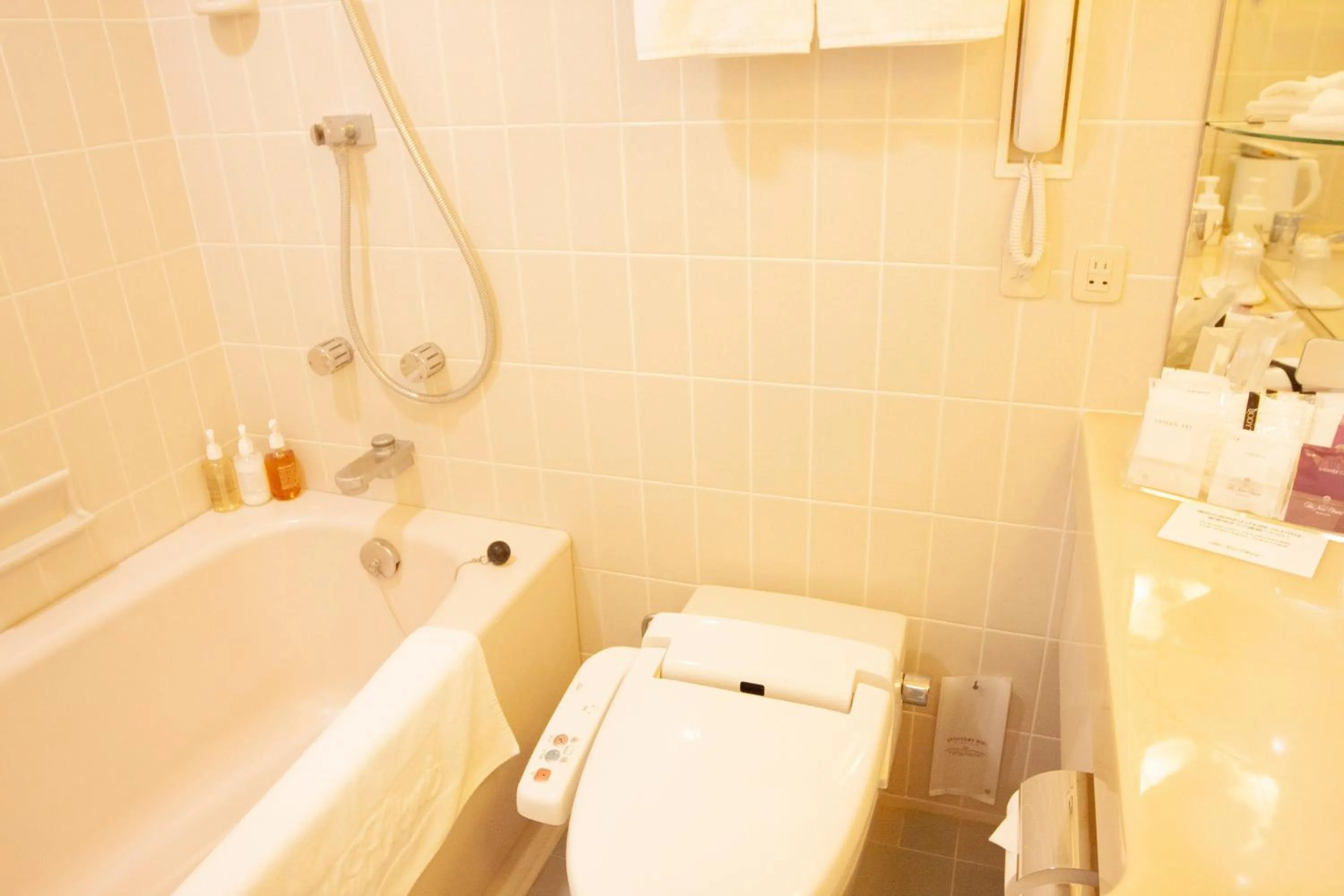 Toilet in Hotel New Otani Makuhari