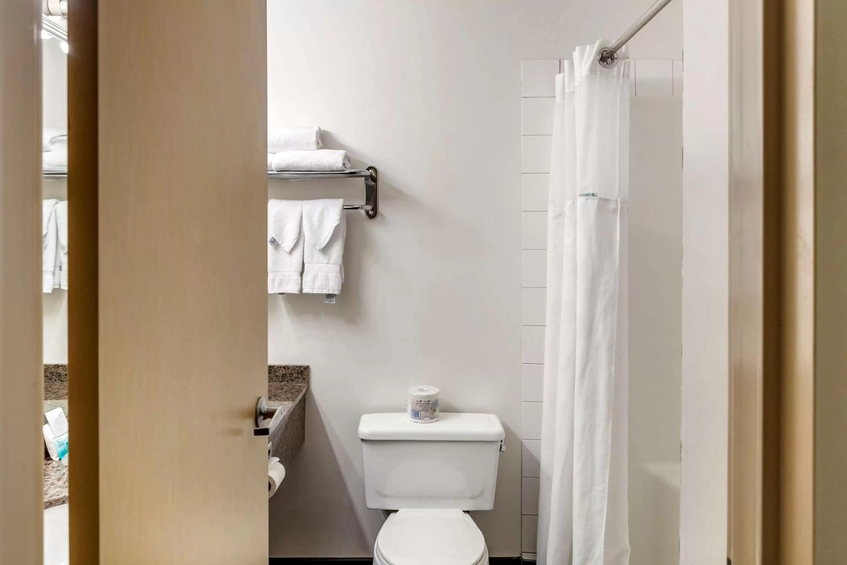 Standard Queen Room with Sofa Bed - Non Smoking in Quality Inn & Suites Edmonton International Airport