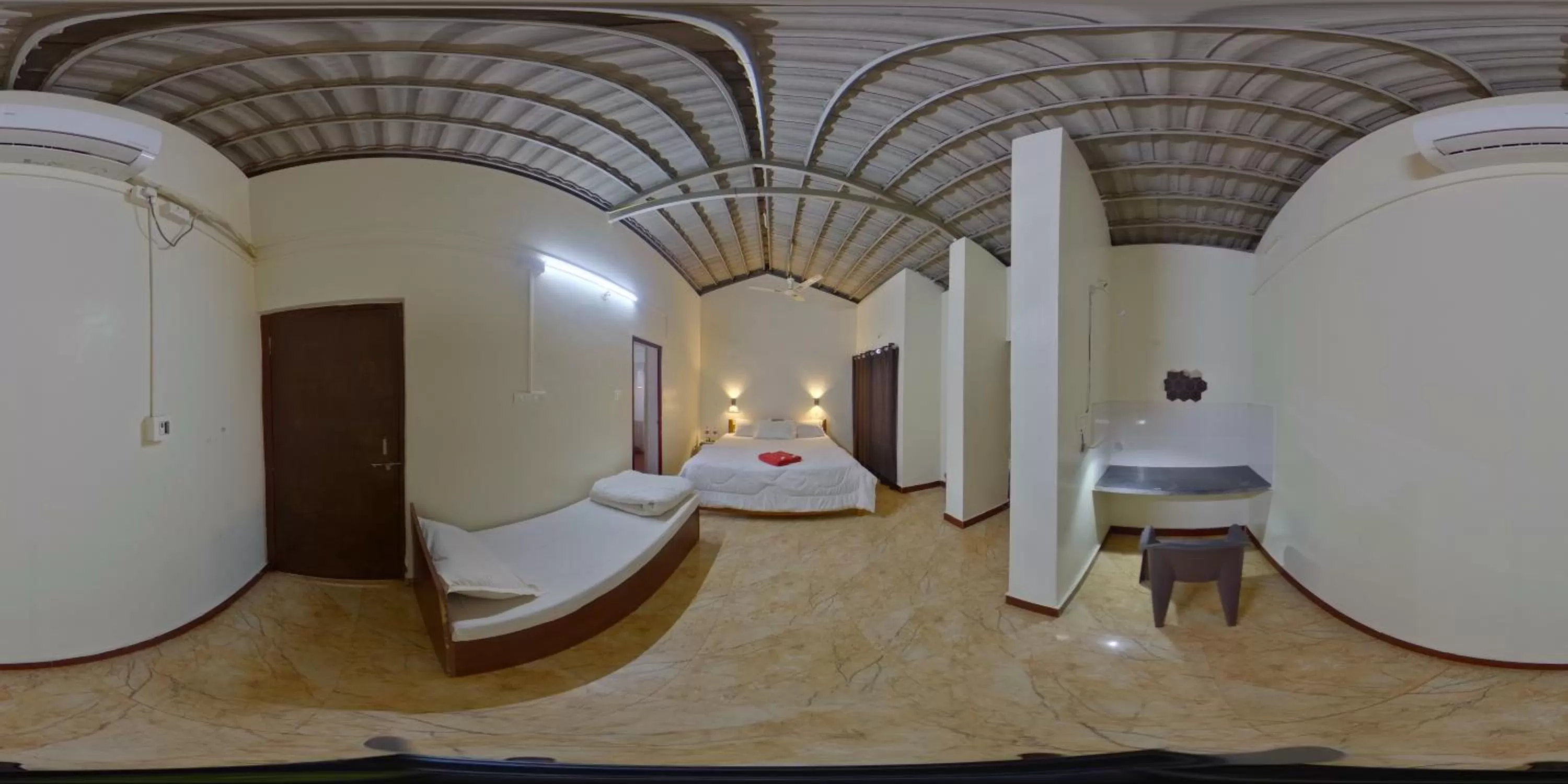 MID BEACH STAY Gokarna