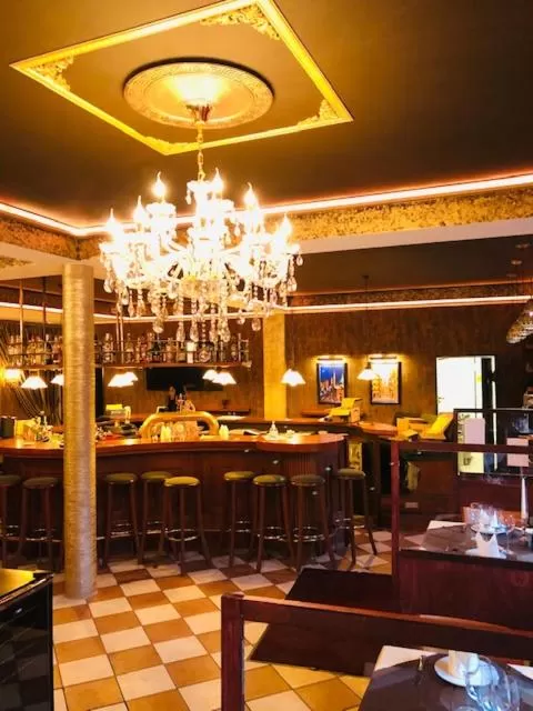 Restaurant/Places to Eat in Hotel Restaurant Byblos