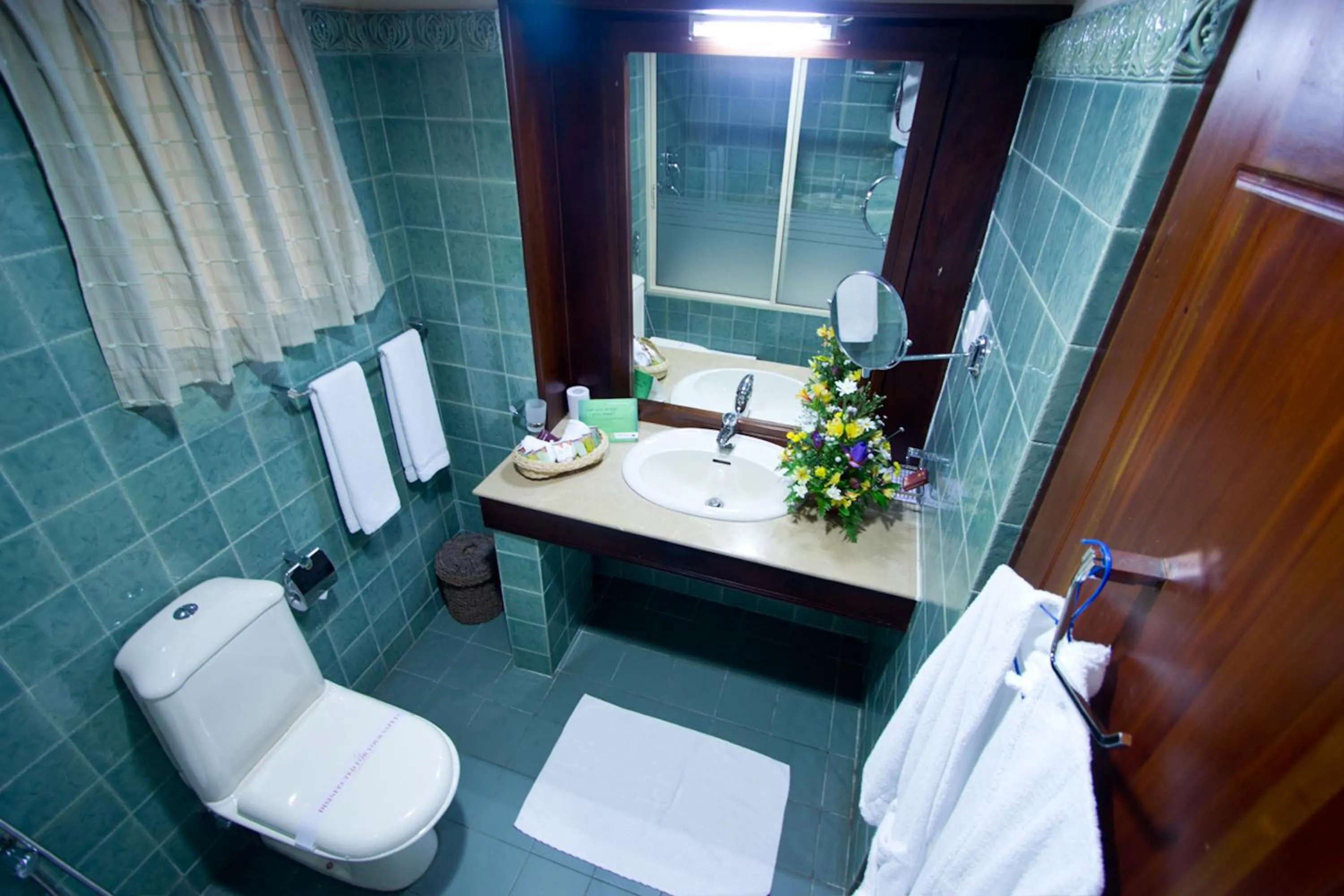 Bathroom in Randholee Resort & Spa