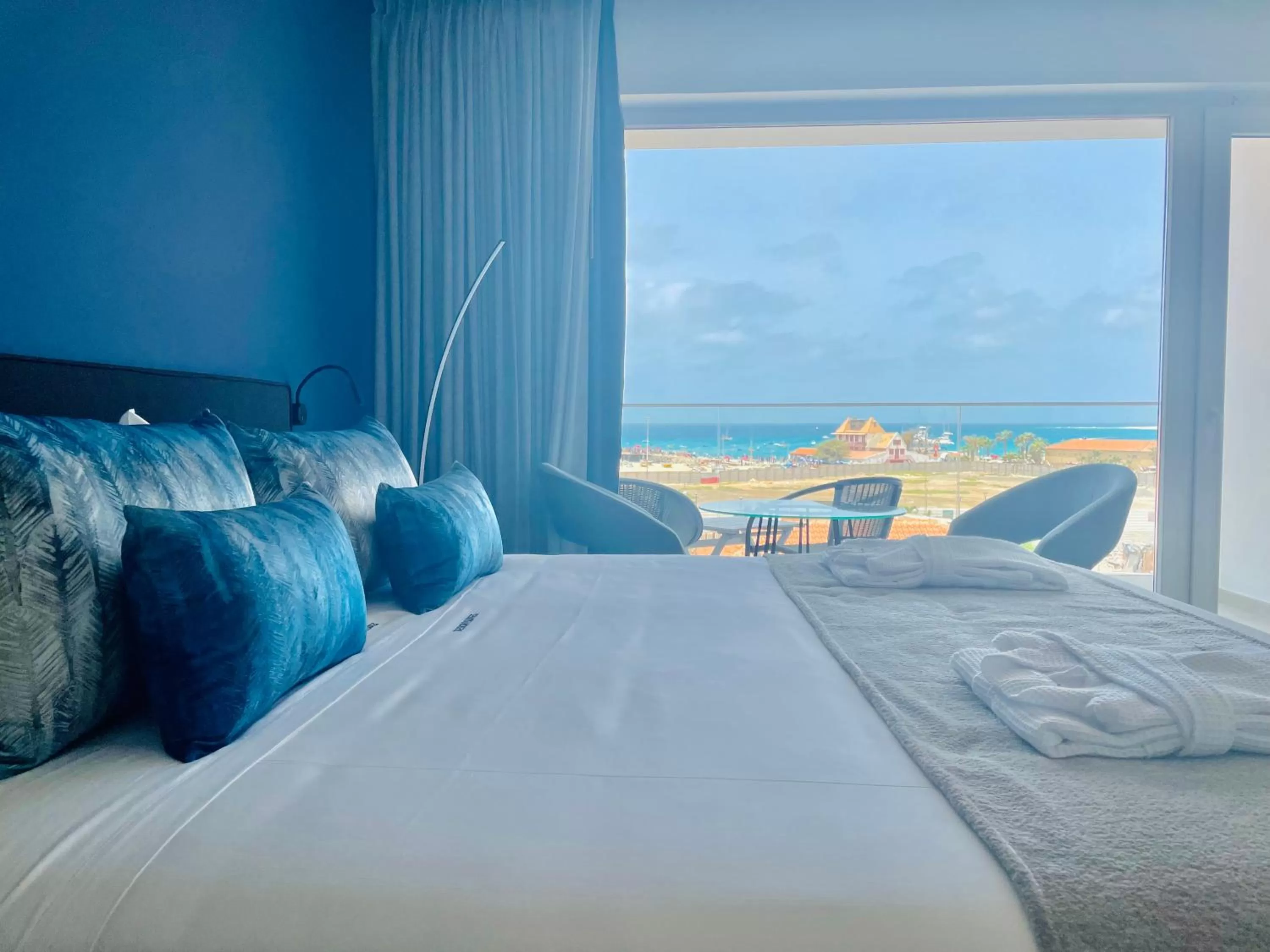 Bed in DESIGN SUITES Boutique Hotel - Adults Only