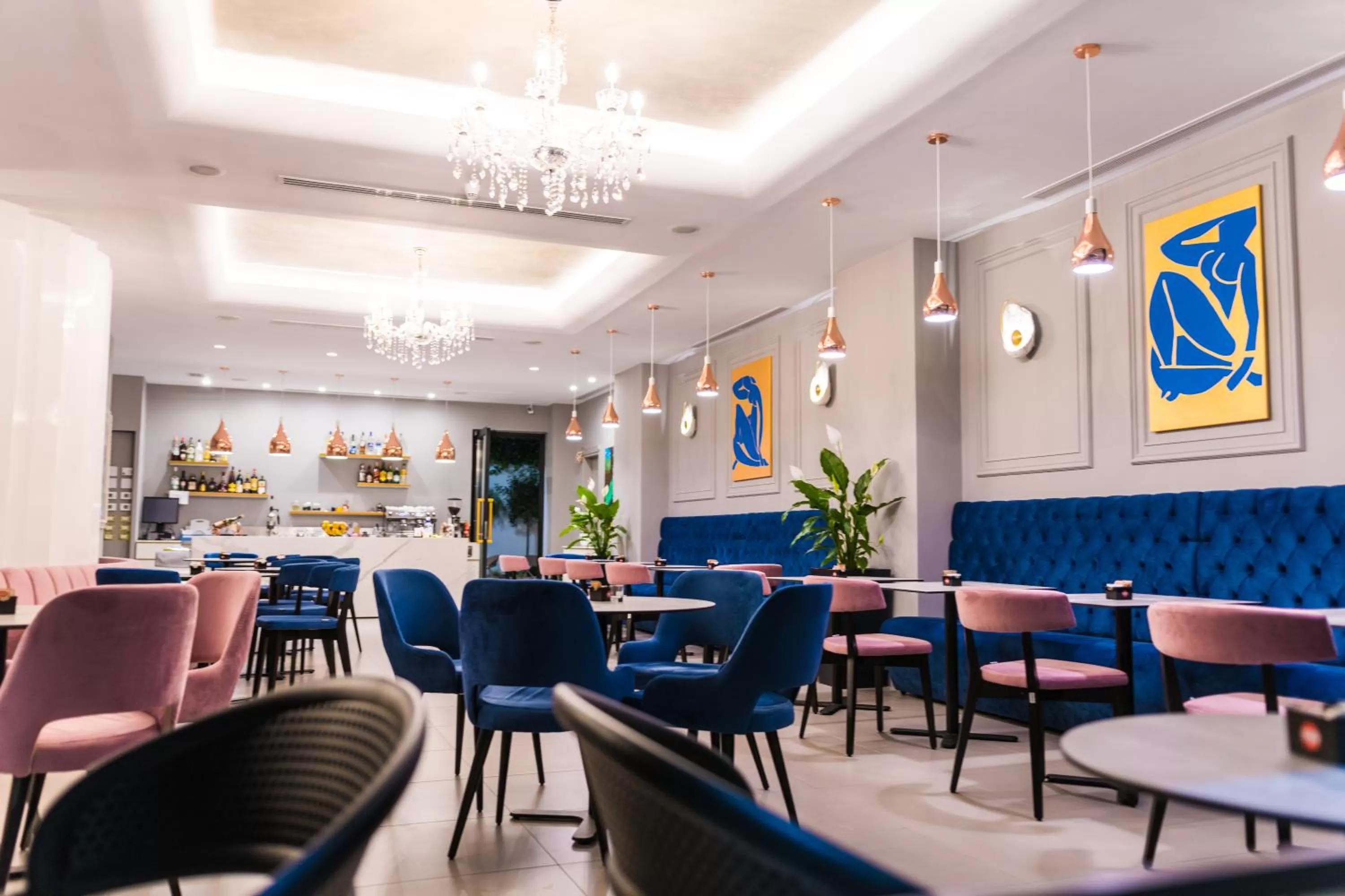 Lounge or bar in Golden City Hotel , Tirana