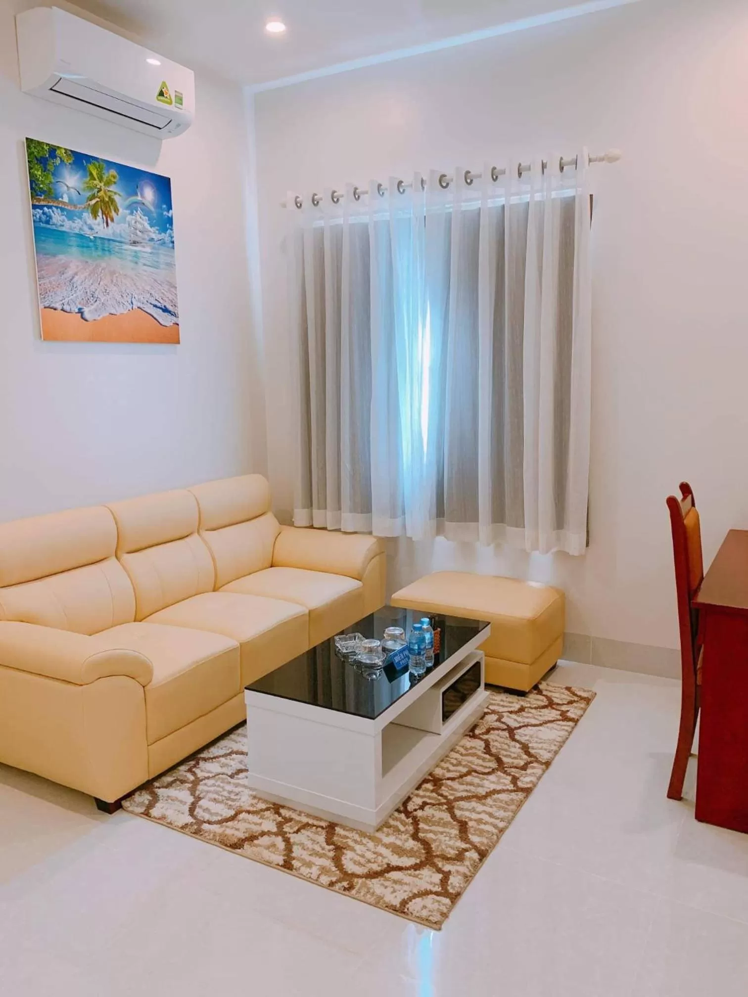 Living room, Seating Area in Royal Hotel