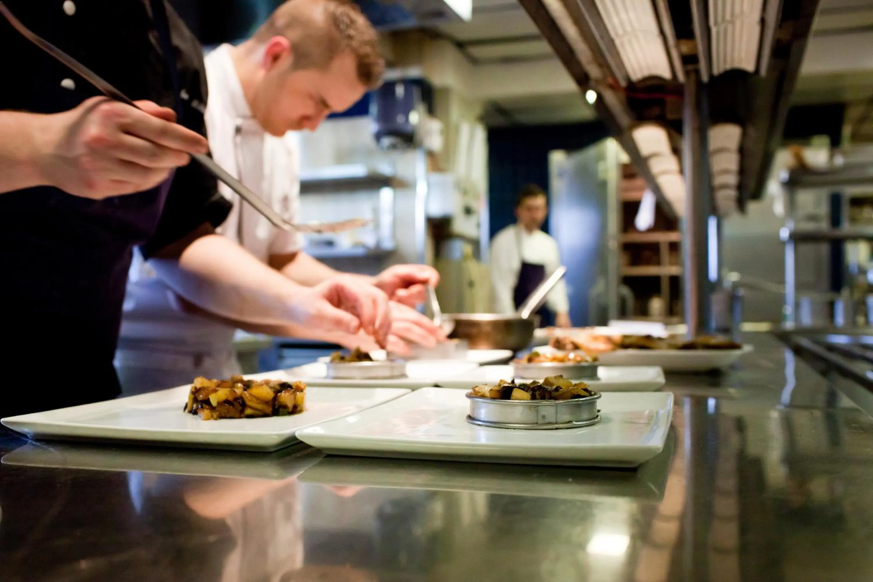 People in Cazaudehore, hôtel de charme au vert